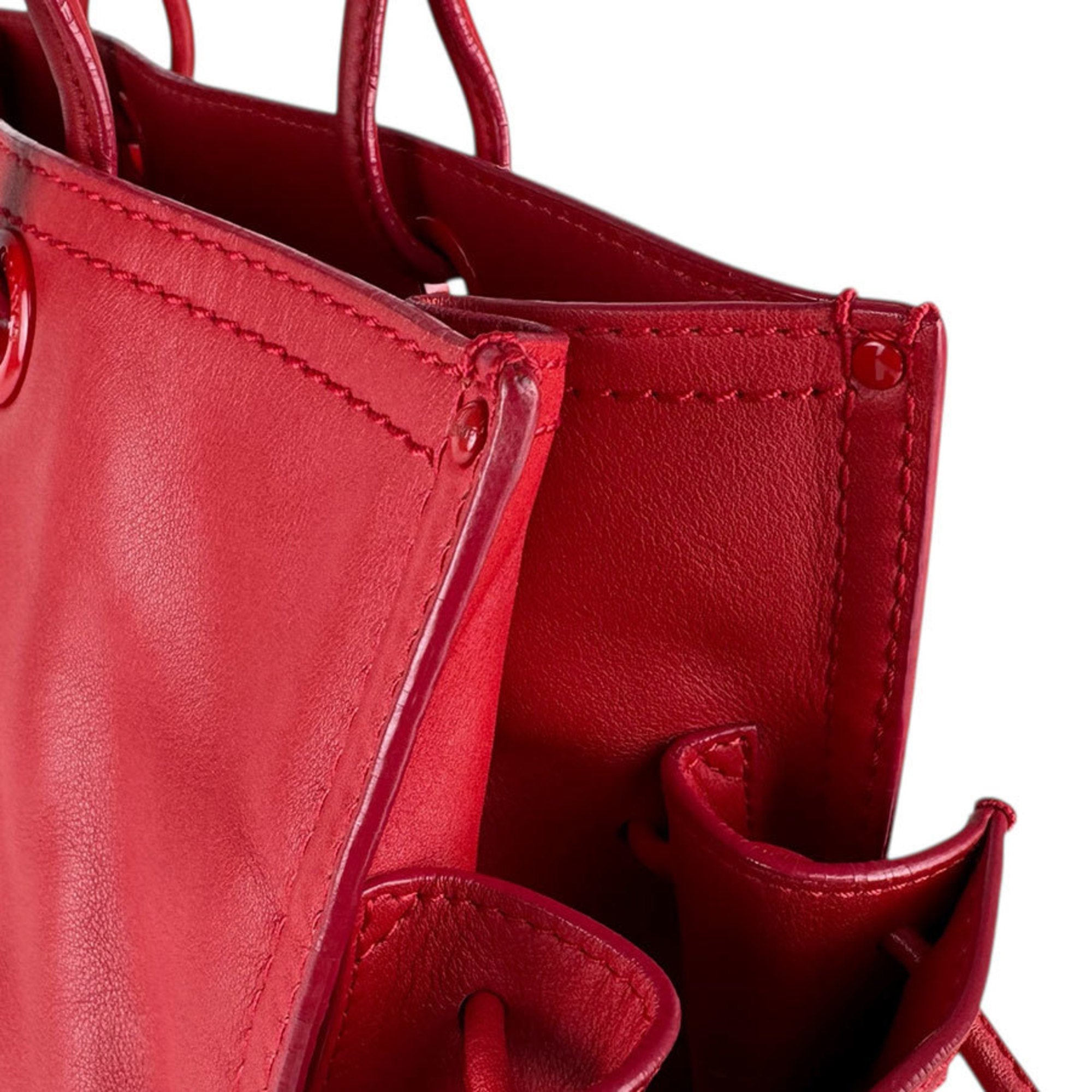 Loewe Red Color Leather Shoulder Bag Tote Bag (Pre-Owned)