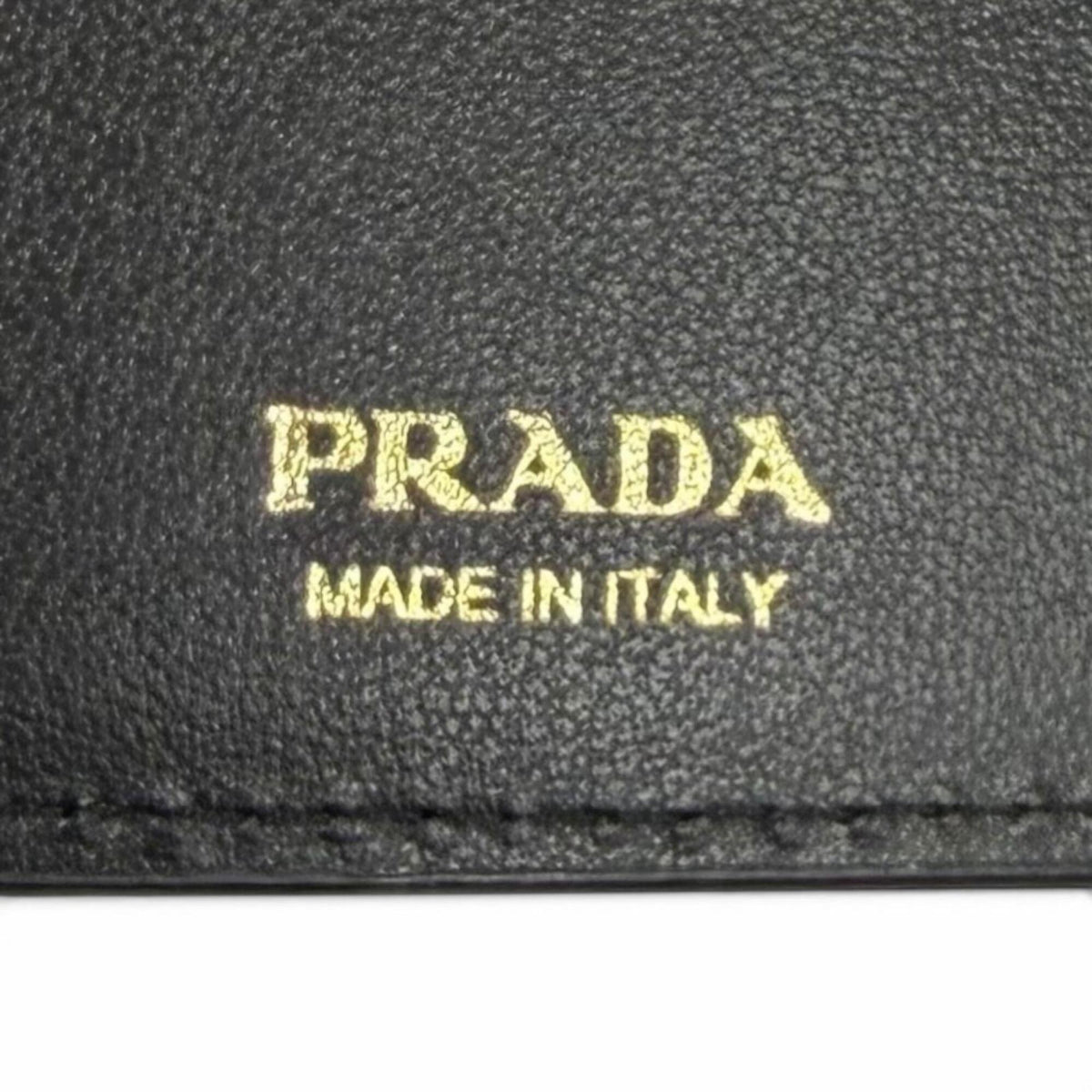 Prada Black Leather Long Wallet (Bi-Fold) (Pre-Owned)