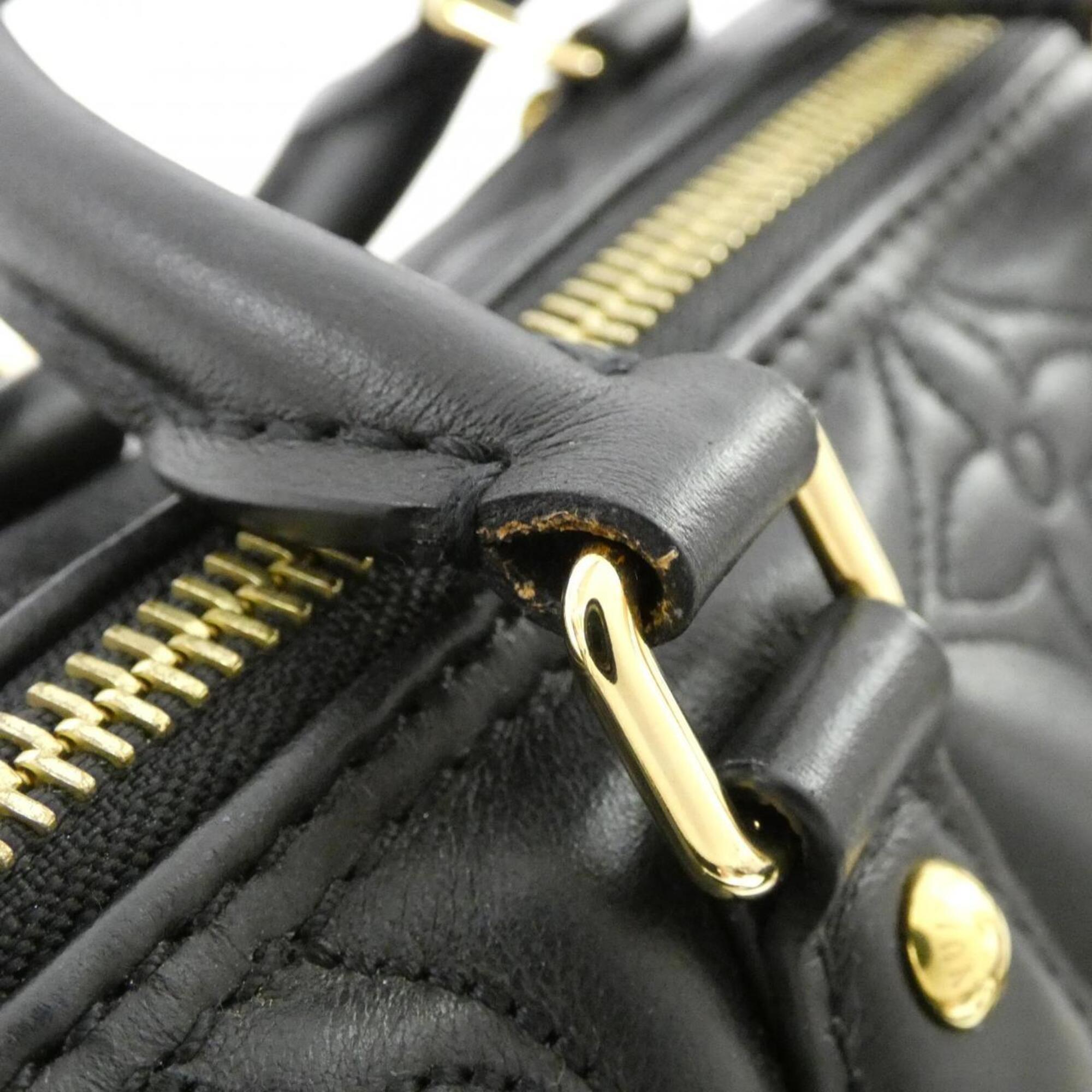 Louis Vuitton Black Leather Shoulder Bag (Pre-Owned)