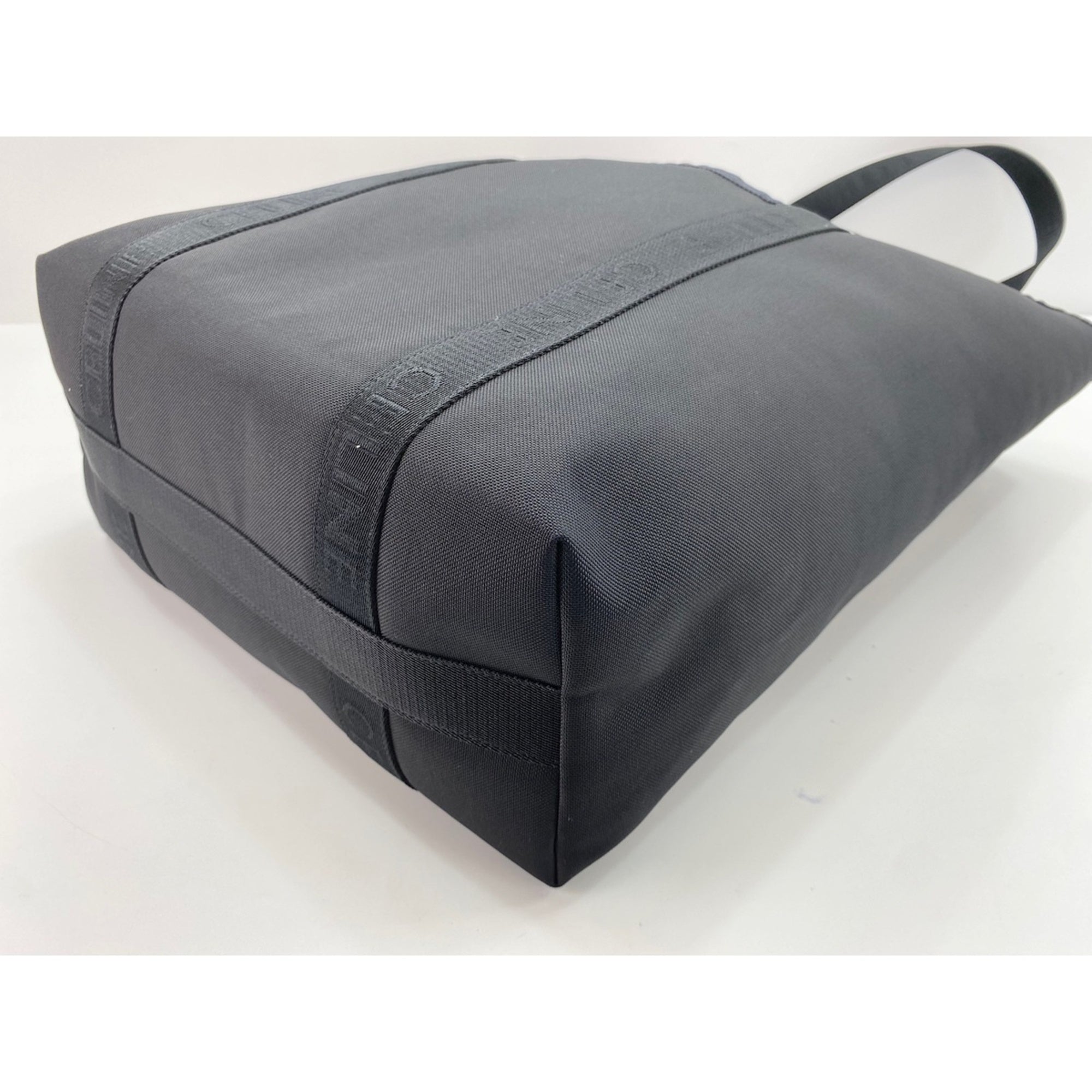 Celine Black Handbag (Pre-Owned)