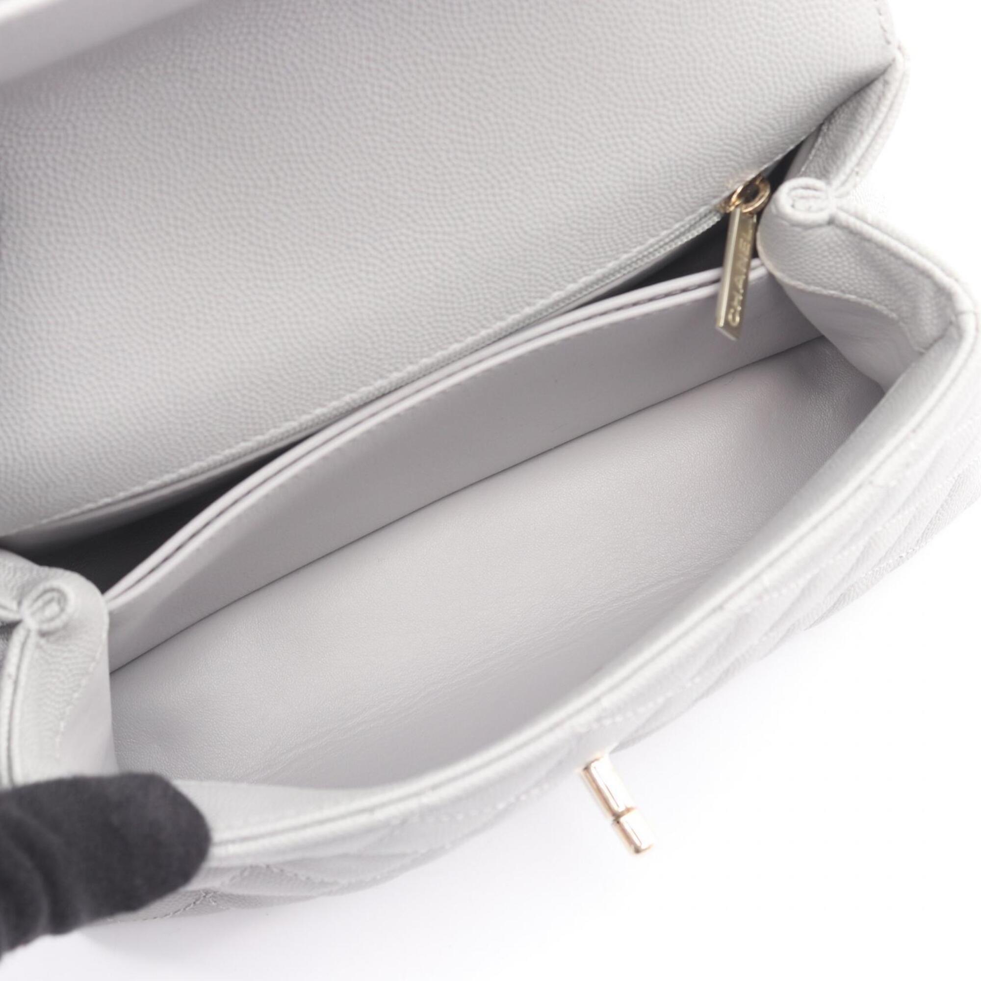 Chanel Gray Grained Calfskin Handbag (Pre-Owned)