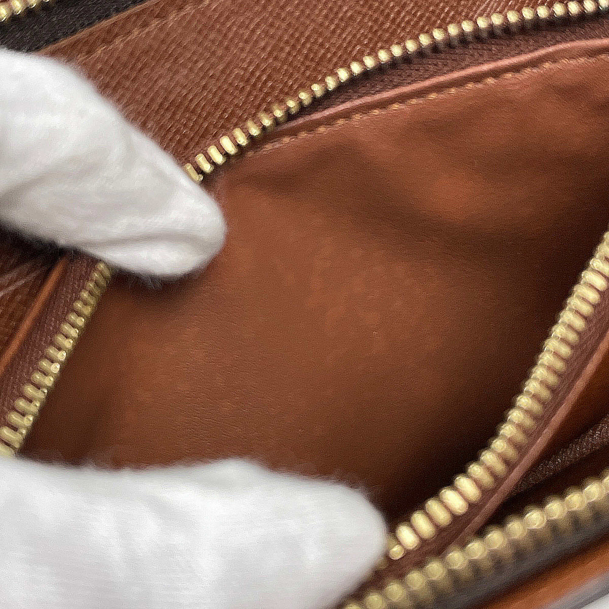 Louis Vuitton Brown Monogram Monogram Long Wallet (Bi-Fold) (Pre-Owned)