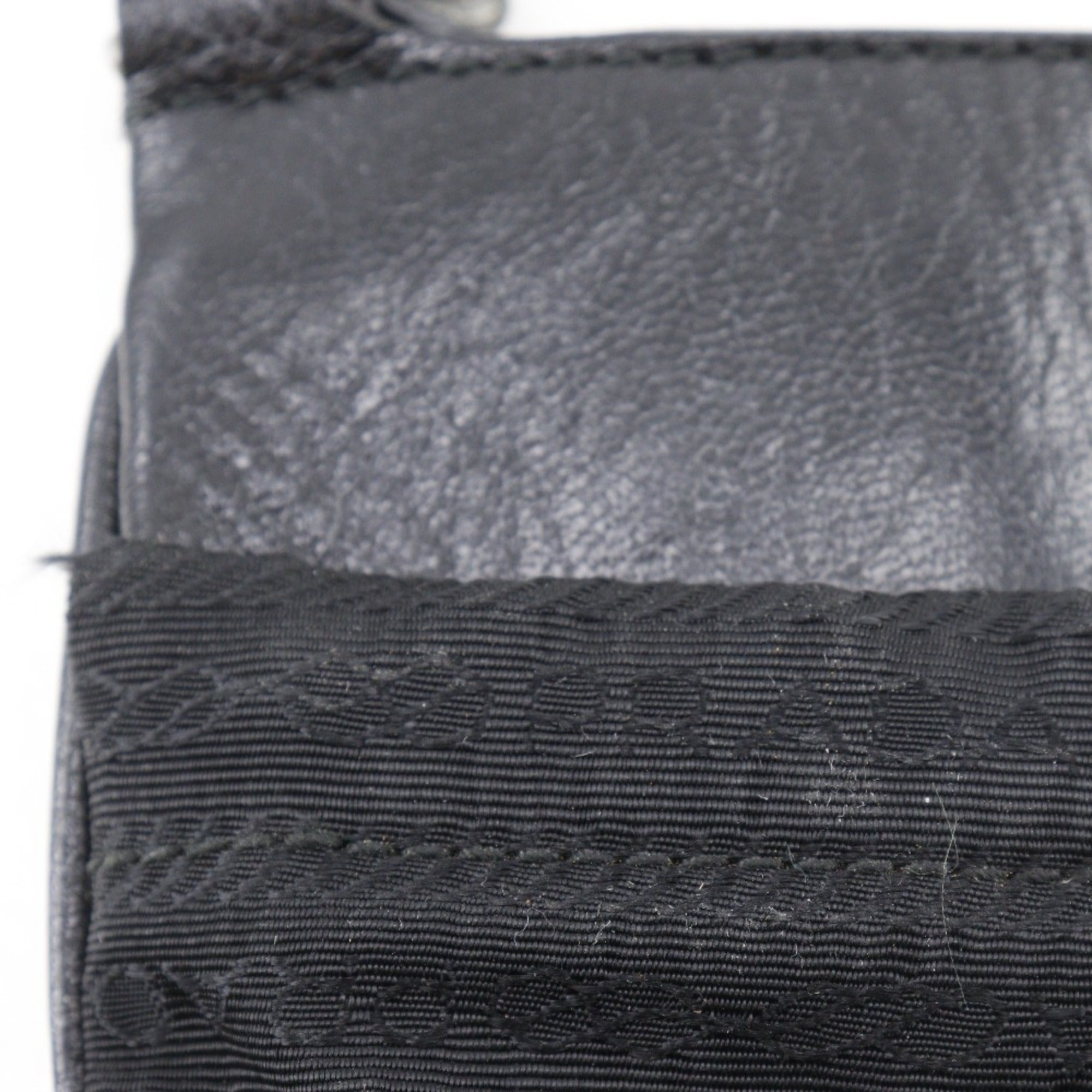 Prada Black Nylon Leather Pochette Shoulder Bag (Pre-Owned)
