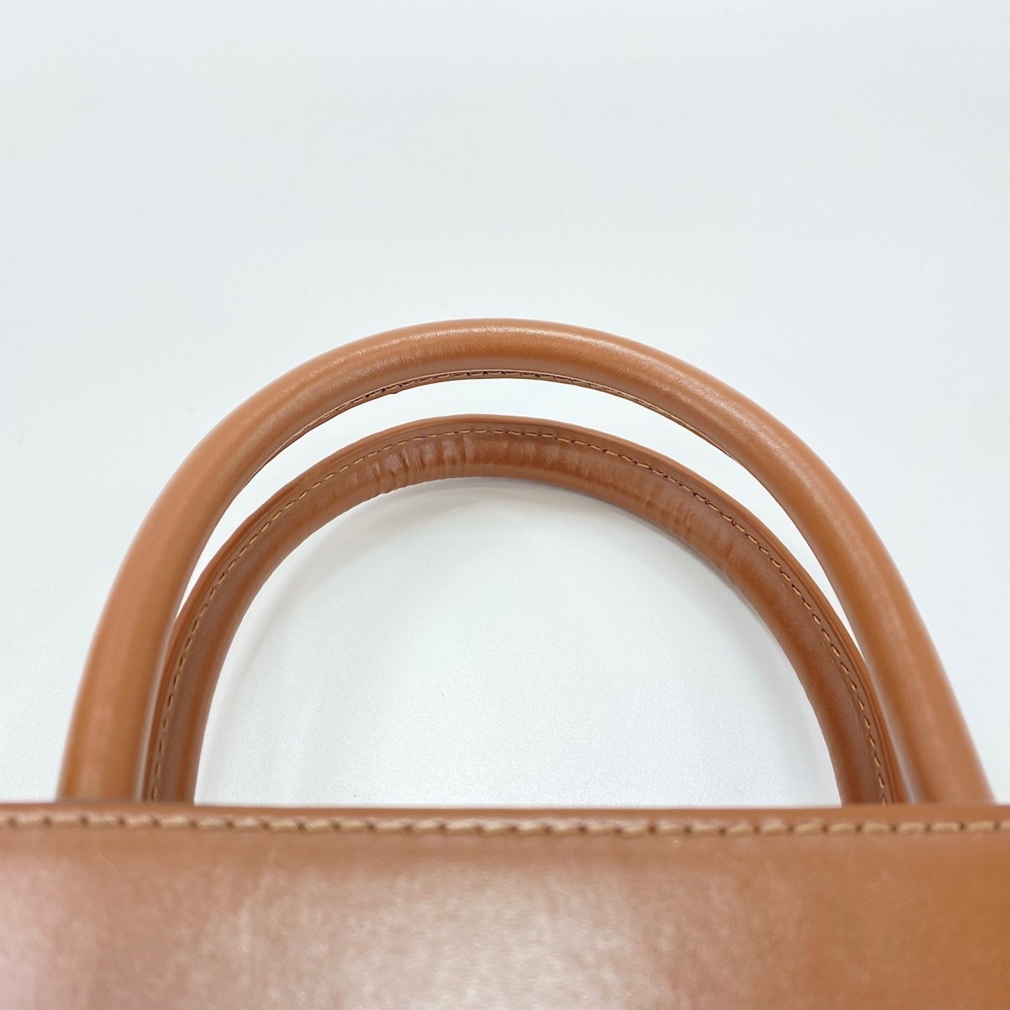 Loewe Brown Leather Handbag (Pre-Owned)