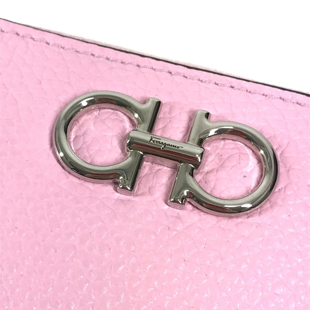 Salvatore Ferragamo Pink Leather Coin Purse/Coin Case (Pre-Owned)
