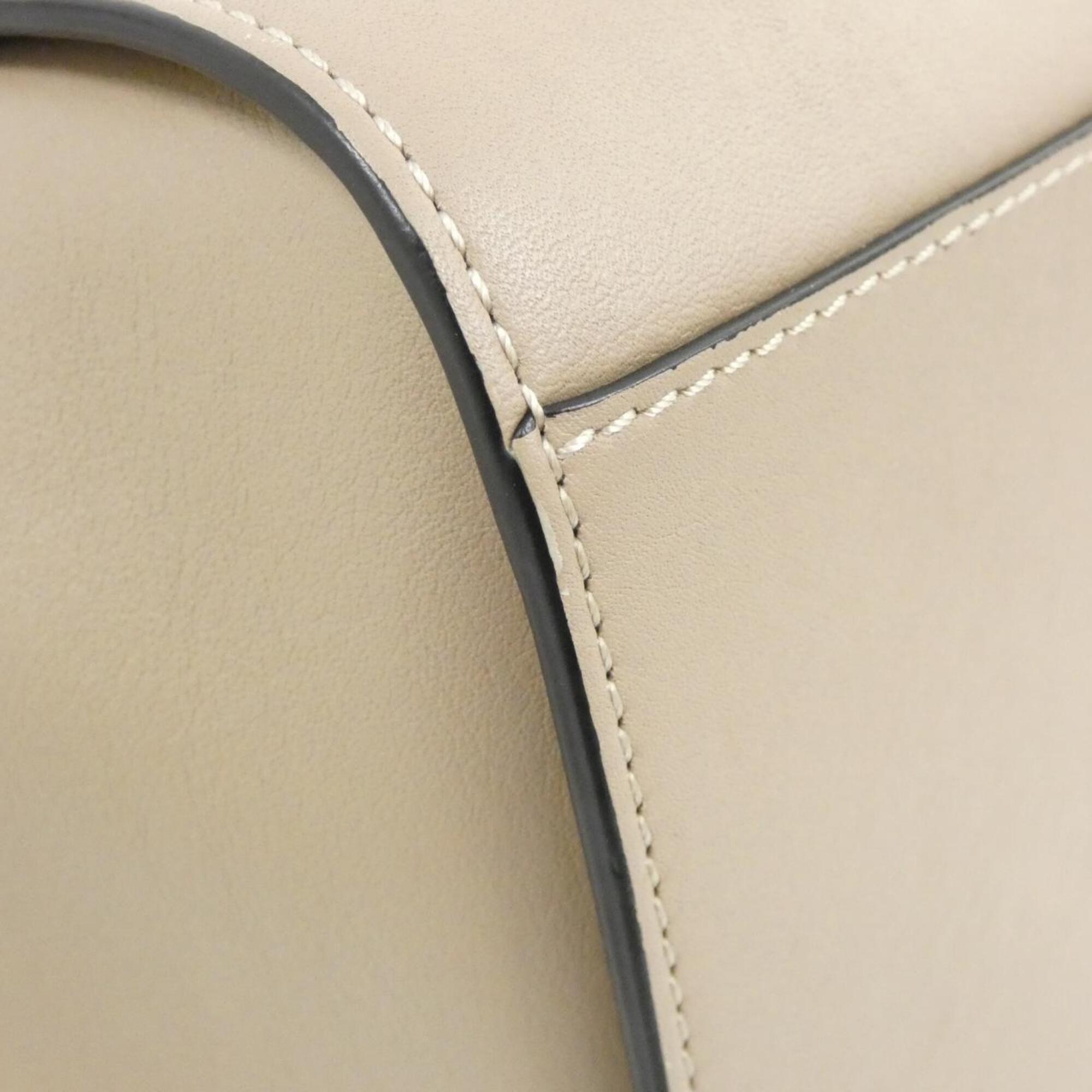Loewe Sand Leather Shoulder Bag (Pre-Owned)