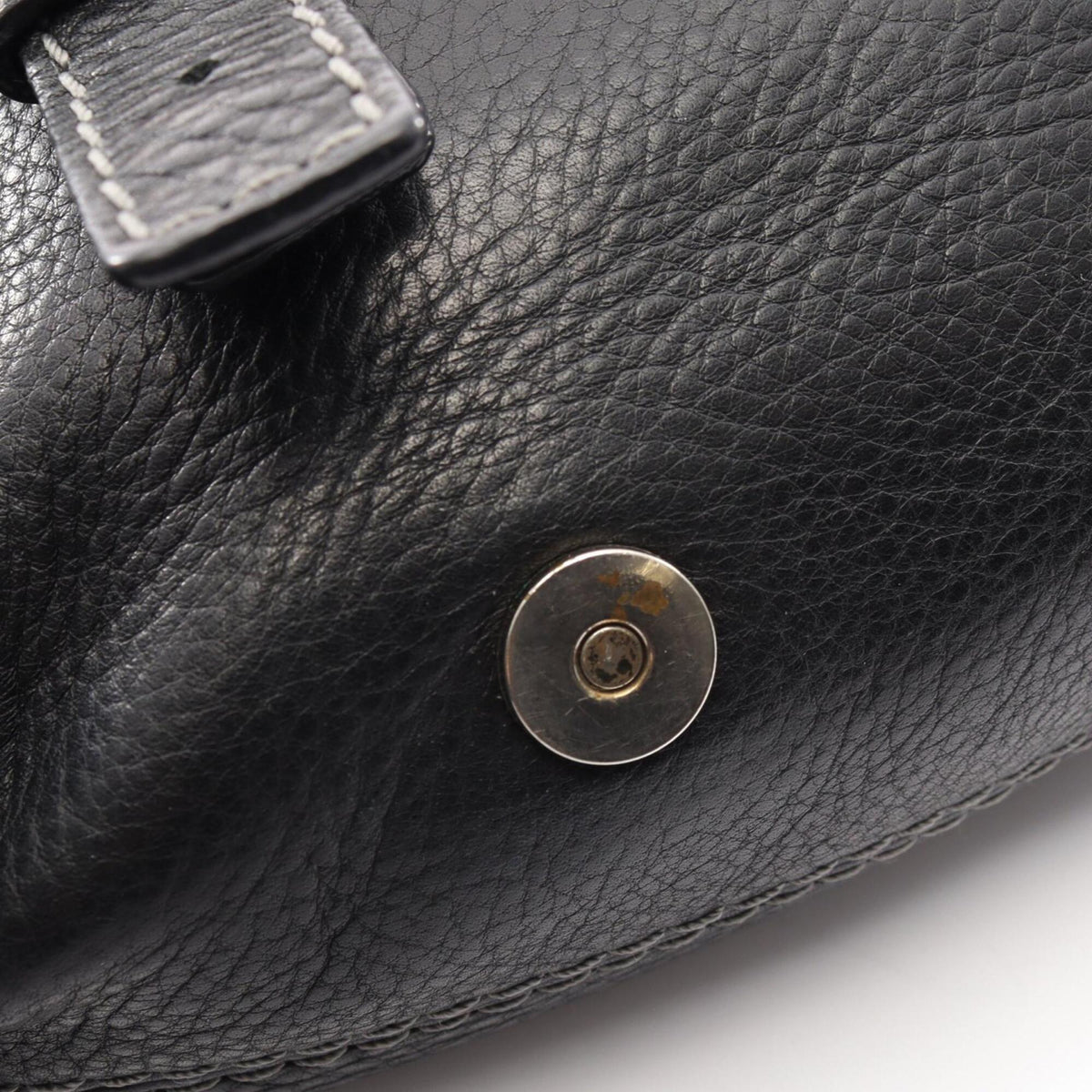 Chloé Black Leather Handbag Shoulder Bag (Pre-Owned)
