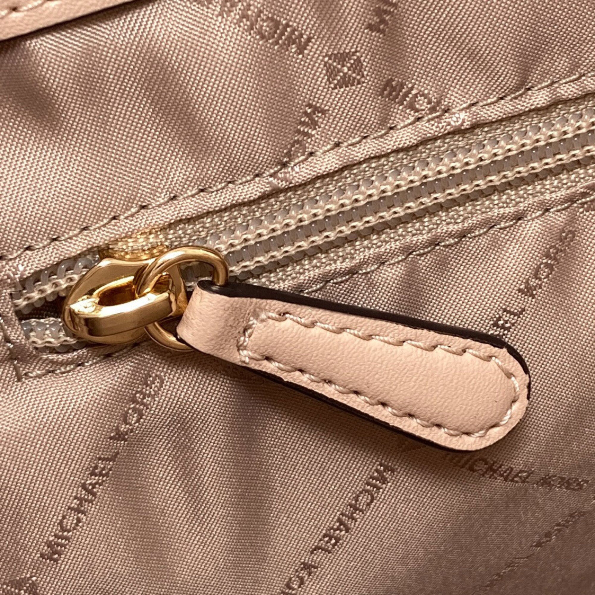Michael Kors Baby Pink Leather Tote Bag (Pre-Owned)