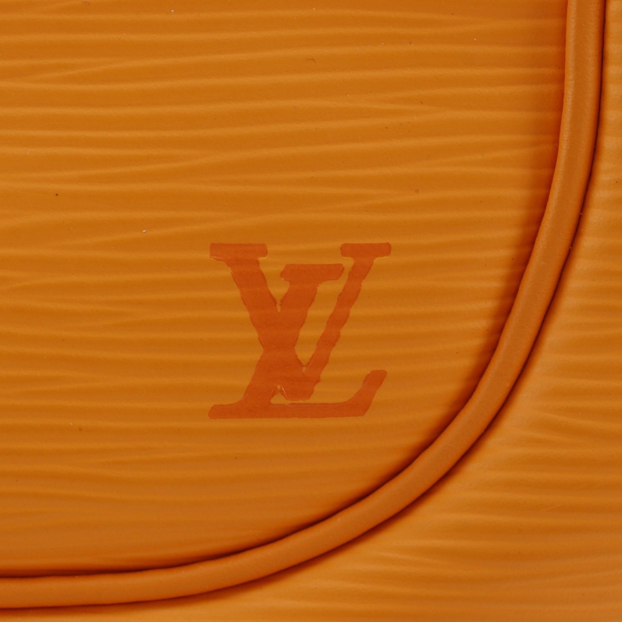 Louis Vuitton Mandarin Orange Epi Leather Handbag (Pre-Owned)