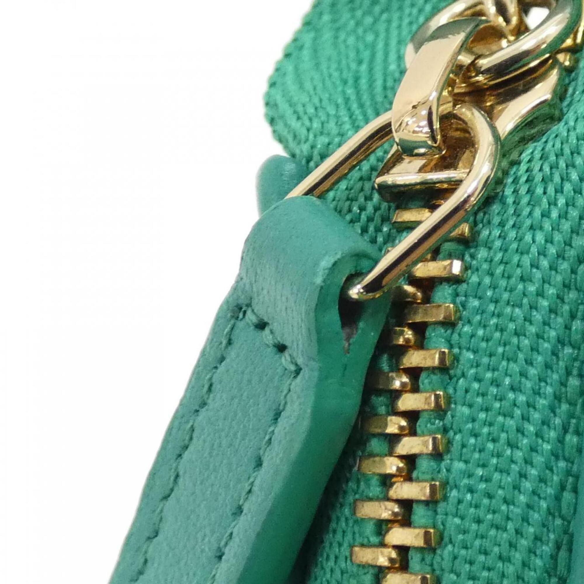 Chanel Green Leather Shoulder Bag (Pre-Owned)