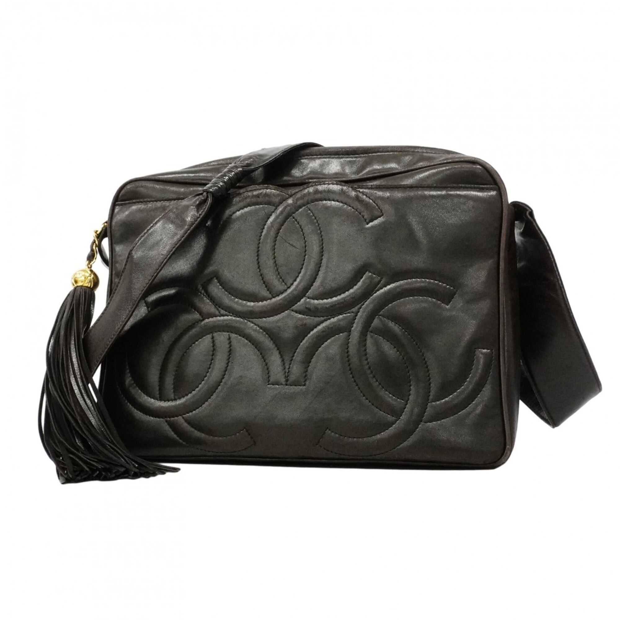 Chanel Black Leather Shoulder Bag (Pre-Owned)