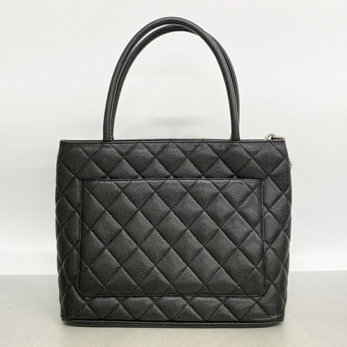 Chanel Black Grained Calfskin Tote Bag (Pre-Owned)