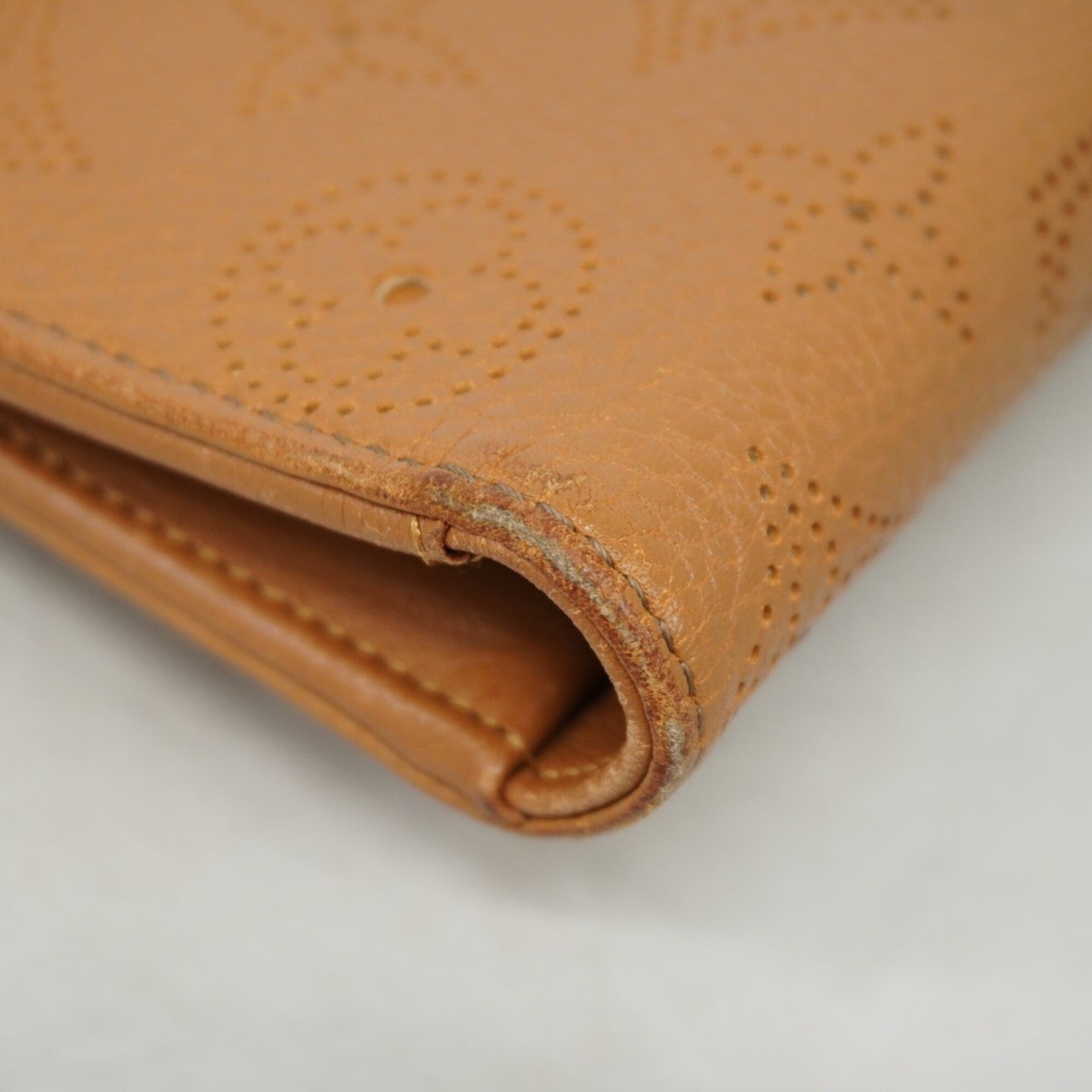 Louis Vuitton Caramel Long Wallet (Tri-Fold) (Pre-Owned)
