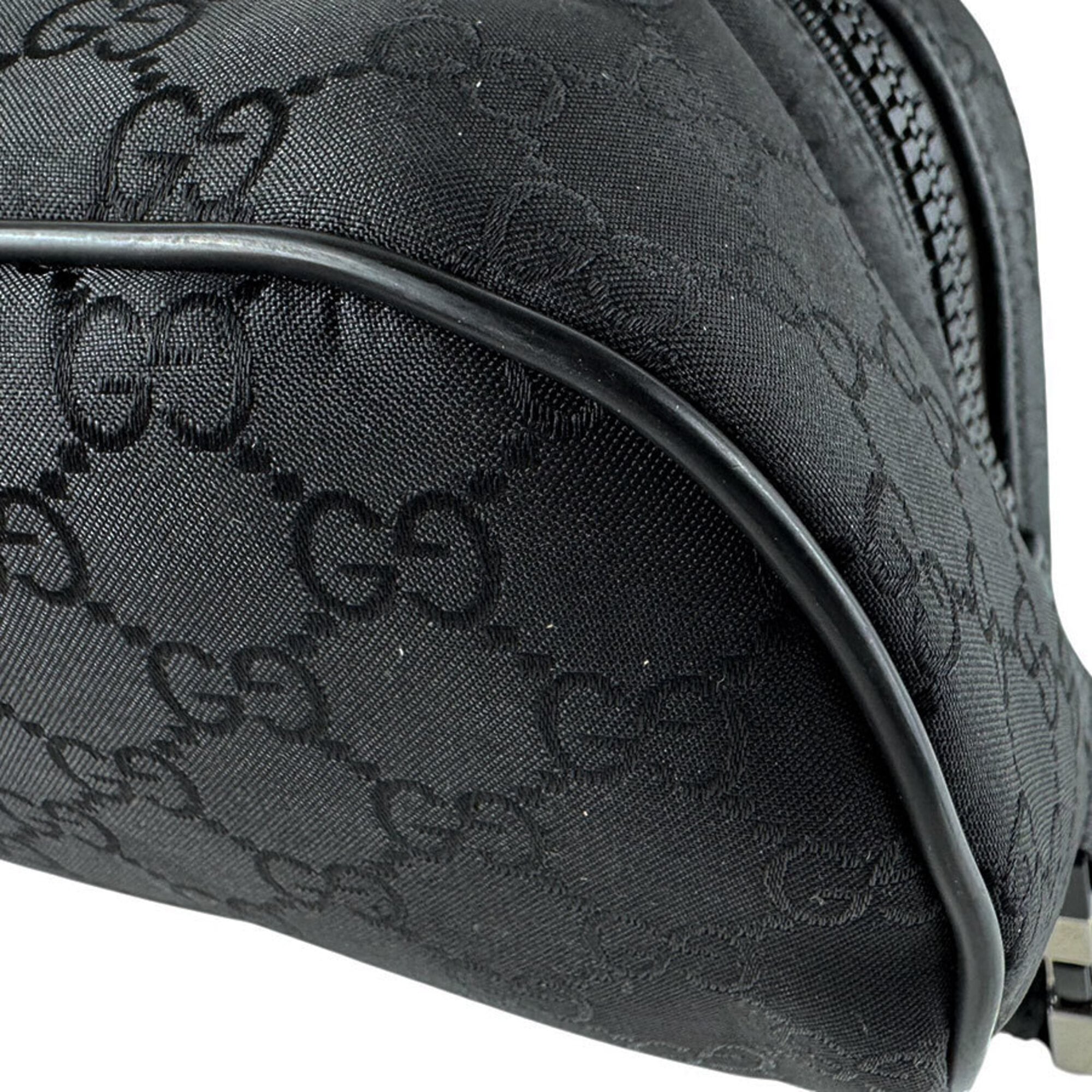 Gucci Black Nylon Fanny Pack (Pre-Owned)