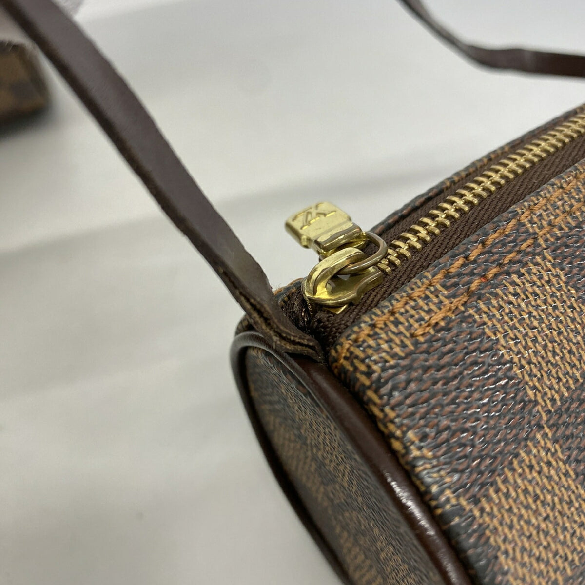 Louis Vuitton Ebene Handbag (Pre-Owned)