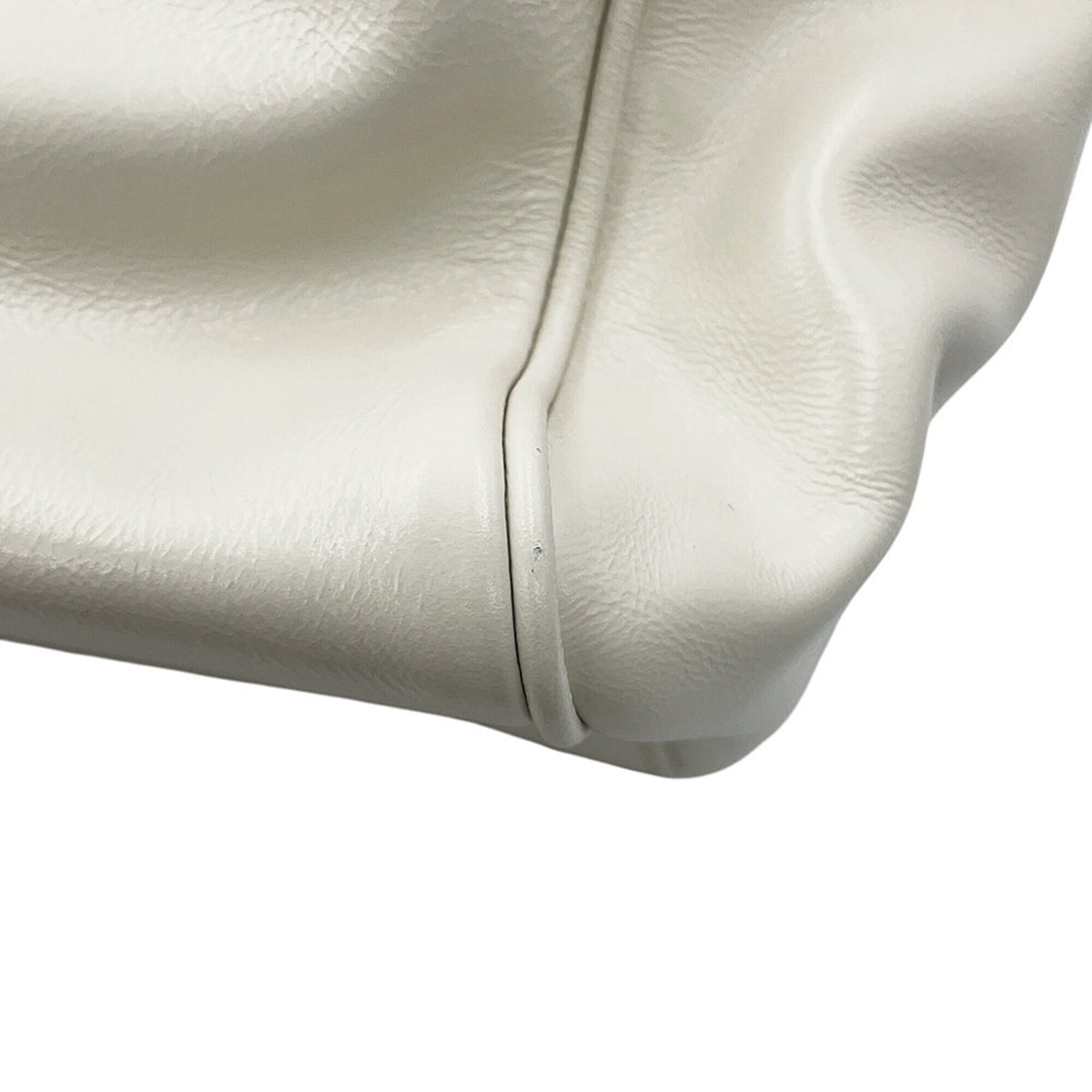Miu Miu White Leather Handbag (Pre-Owned)