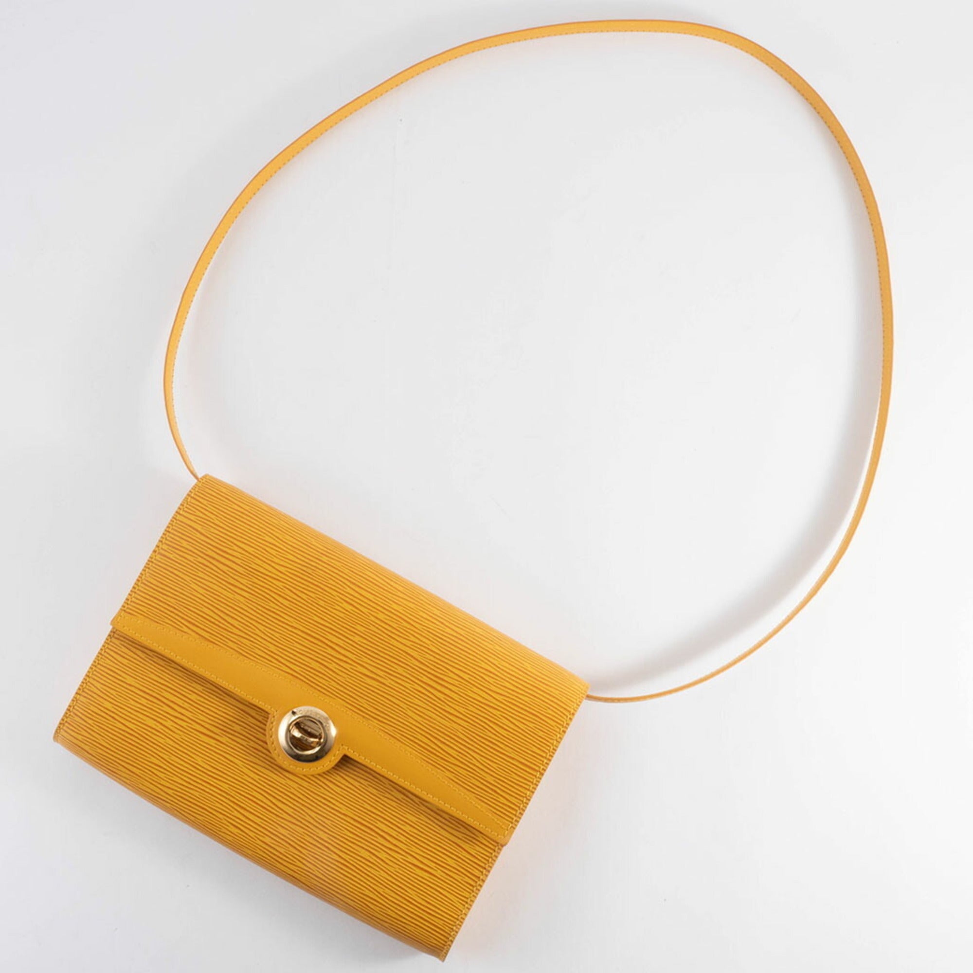 Louis Vuitton Yellow Epi Leather Pochette Shoulder Bag (Pre-Owned)