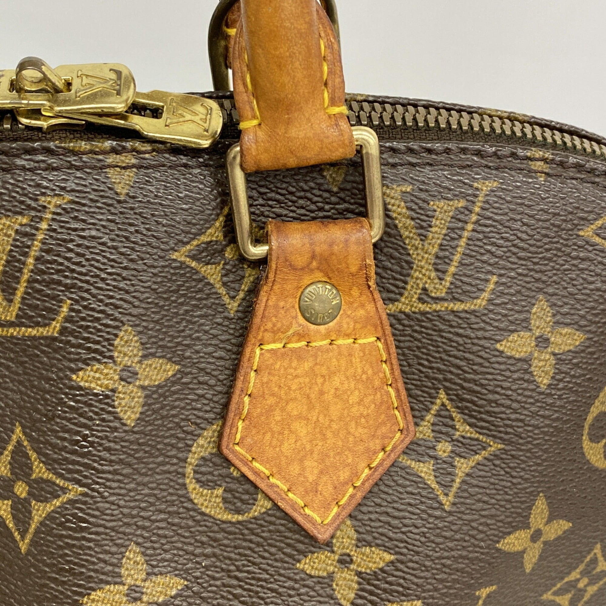 Louis Vuitton Brown Handbag (Pre-Owned)