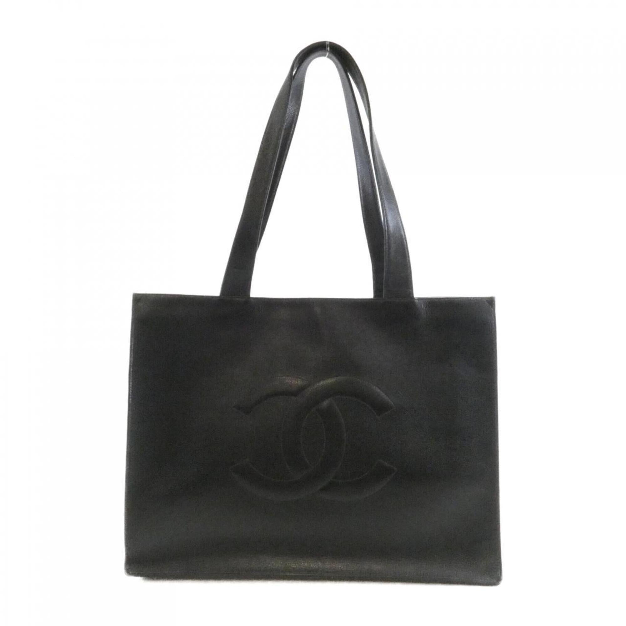 Chanel Black Grained Calfskin Handbag (Pre-Owned)