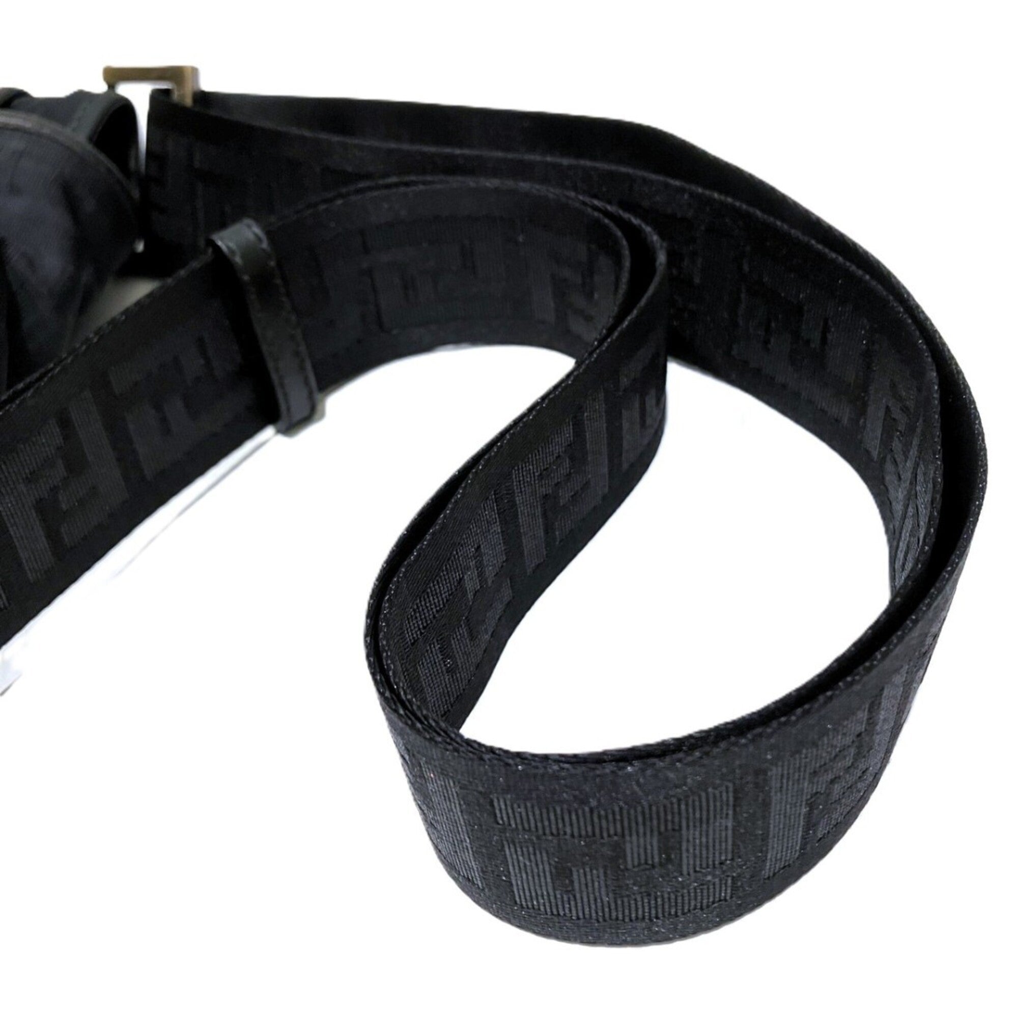 Fendi Black Canvas Shoulder Bag (Pre-Owned)