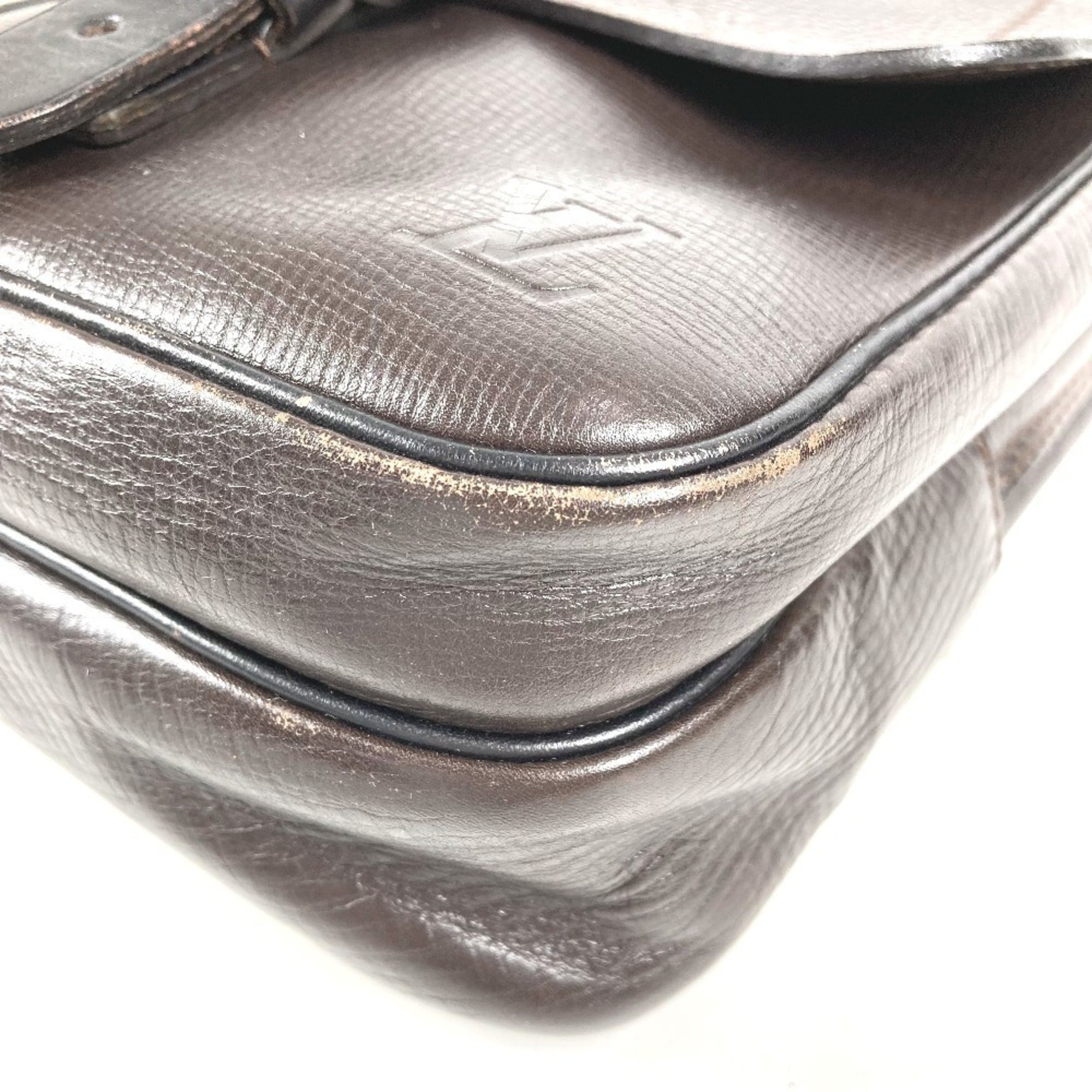 Louis Vuitton Brown Coffee Utah Leather Leather Pochette Shoulder Bag (Pre-Owned)