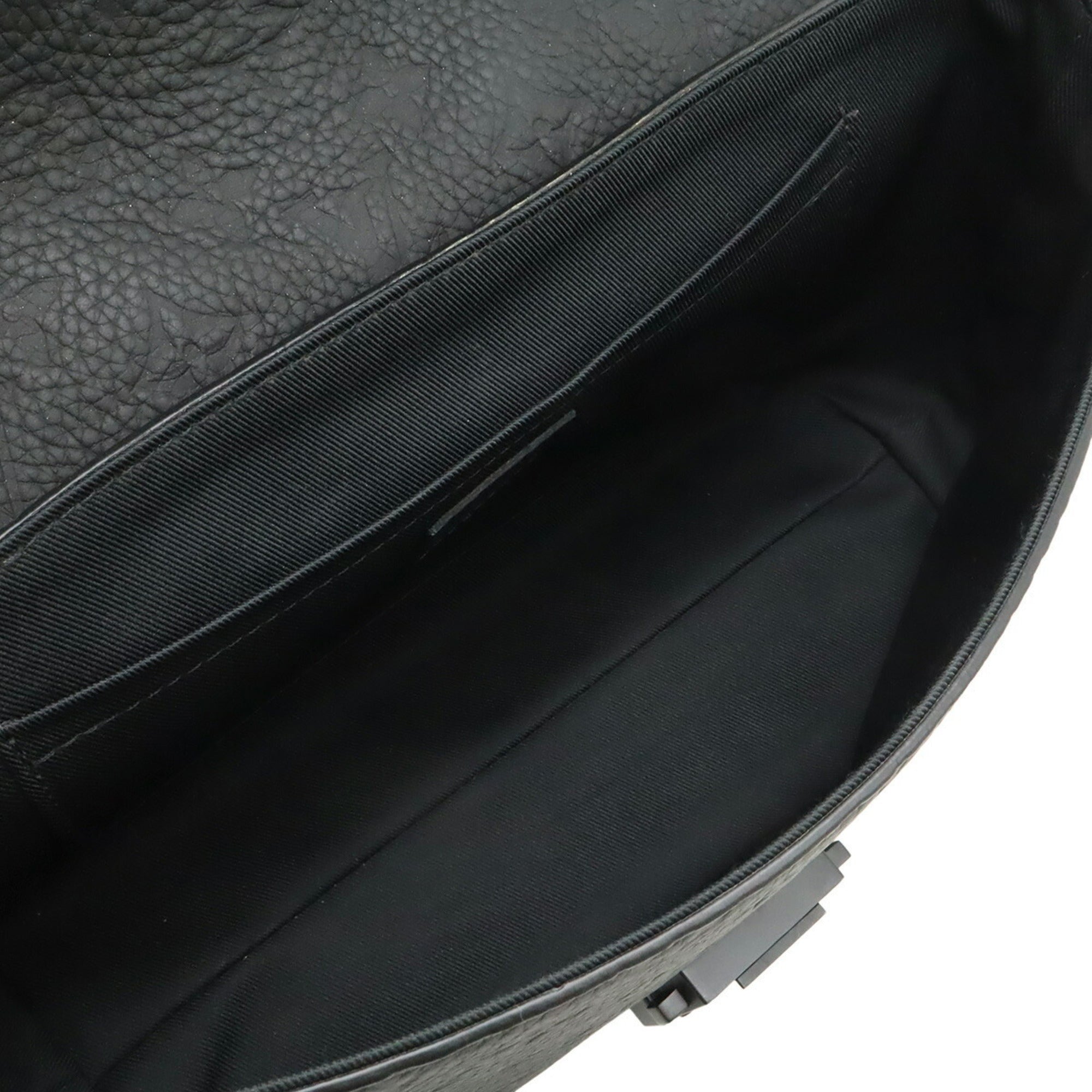 Louis Vuitton Taurillon Black Noir Leather Shoulder Bag (Pre-Owned)