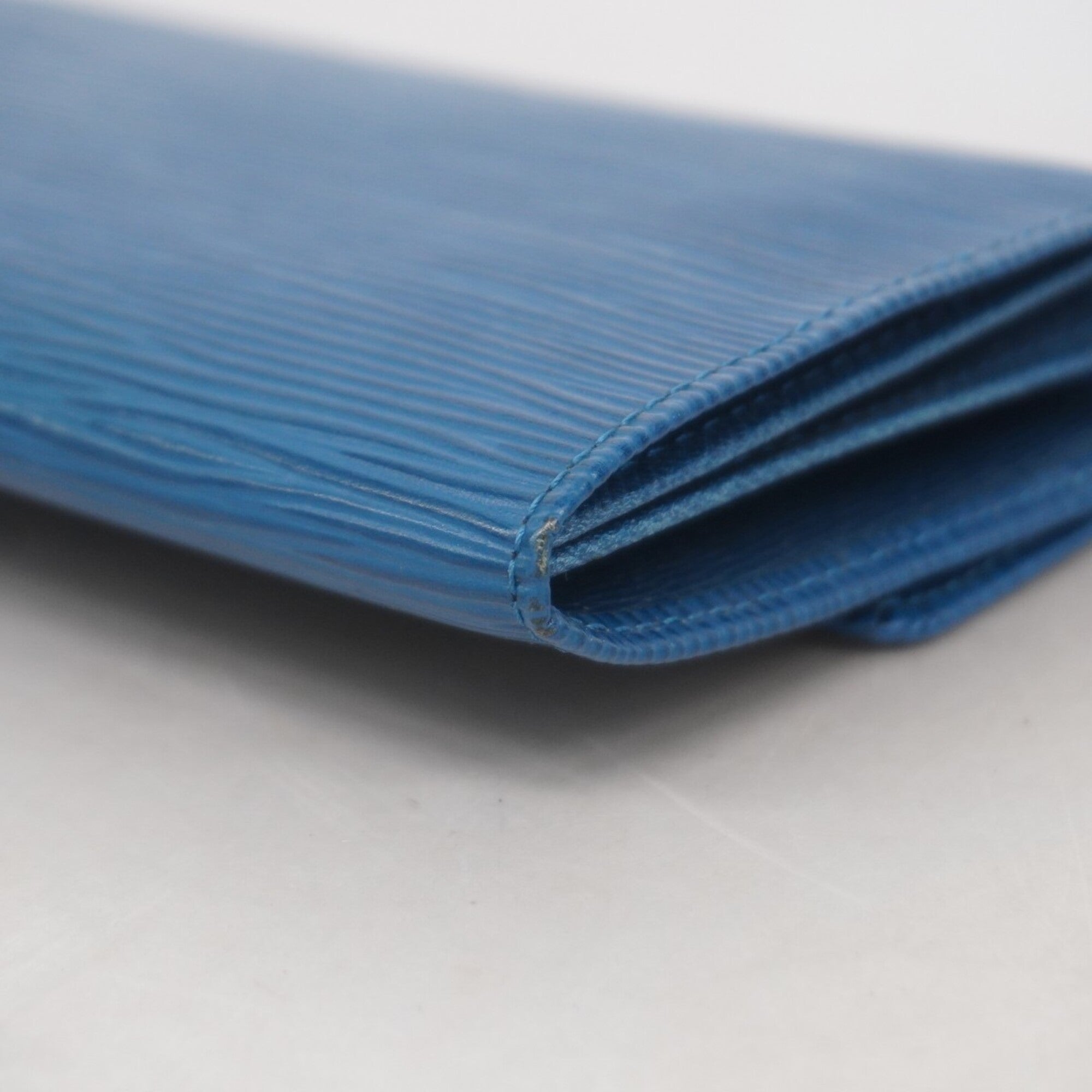 Louis Vuitton Toledo Blue Long Wallet (Bi-Fold) (Pre-Owned)