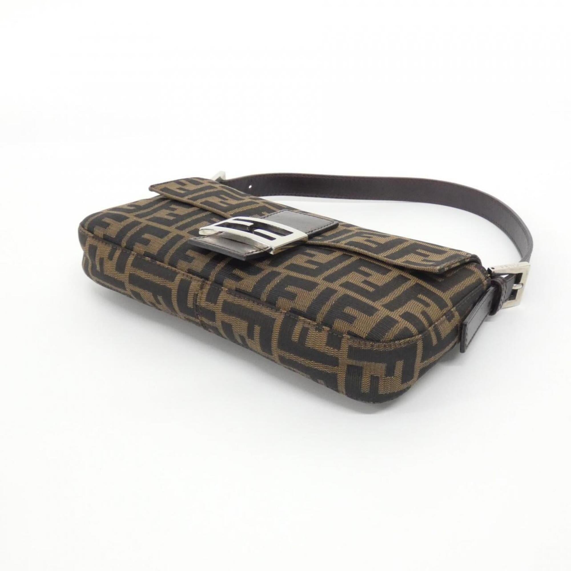 Fendi Baguette Brown Canvas Shoulder Bag (Pre-Owned)