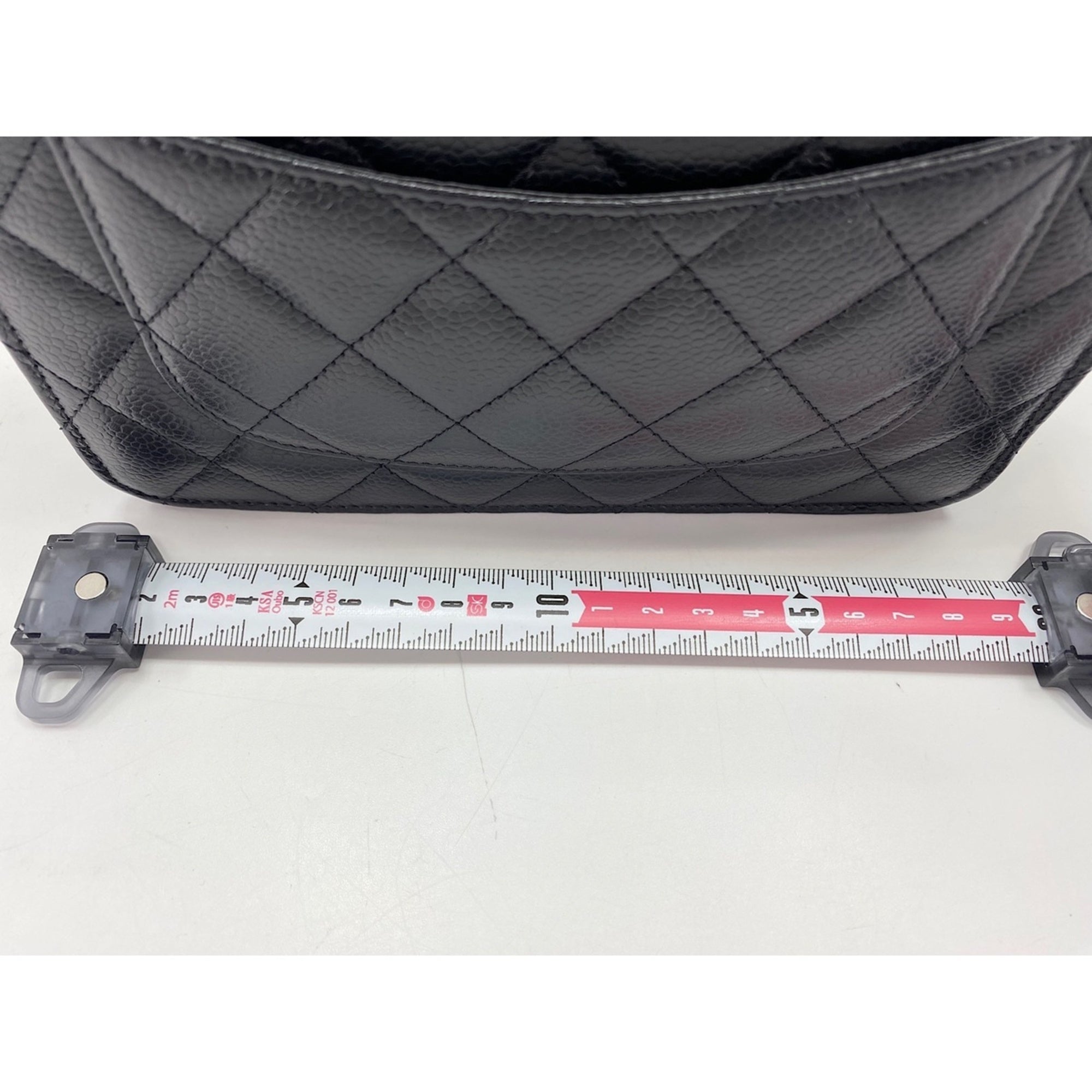 Chanel Matelasse Black Shoulder Bag (Pre-Owned)