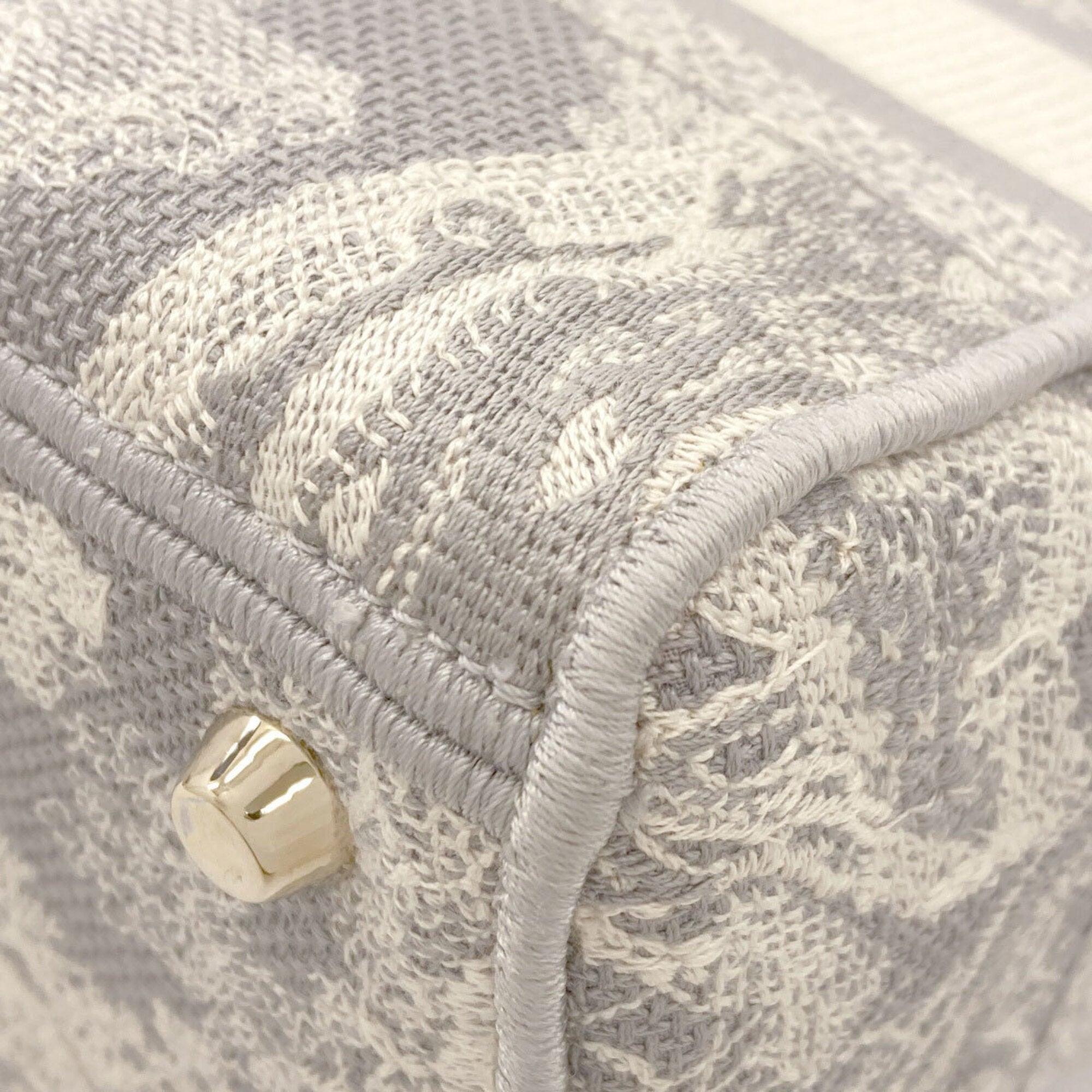 Christian Dior Gray Canvas Handbag (Pre-Owned)