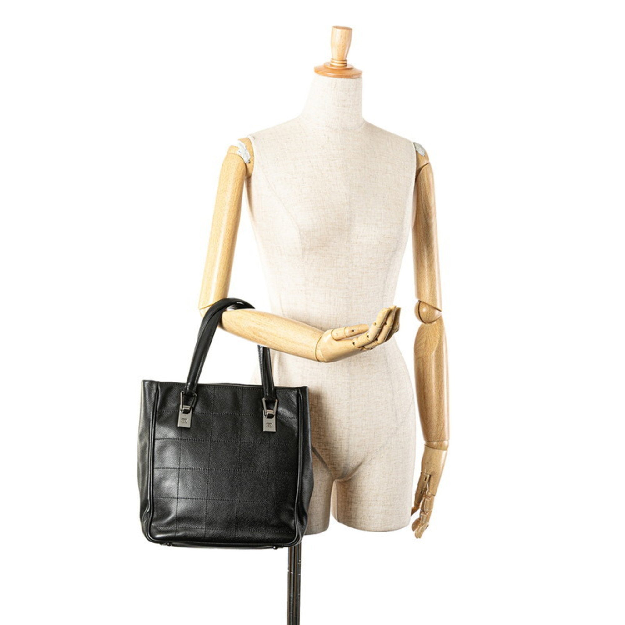 Chanel Chocolate Bar Black Grained Calfskin Tote Bag (Pre-Owned)