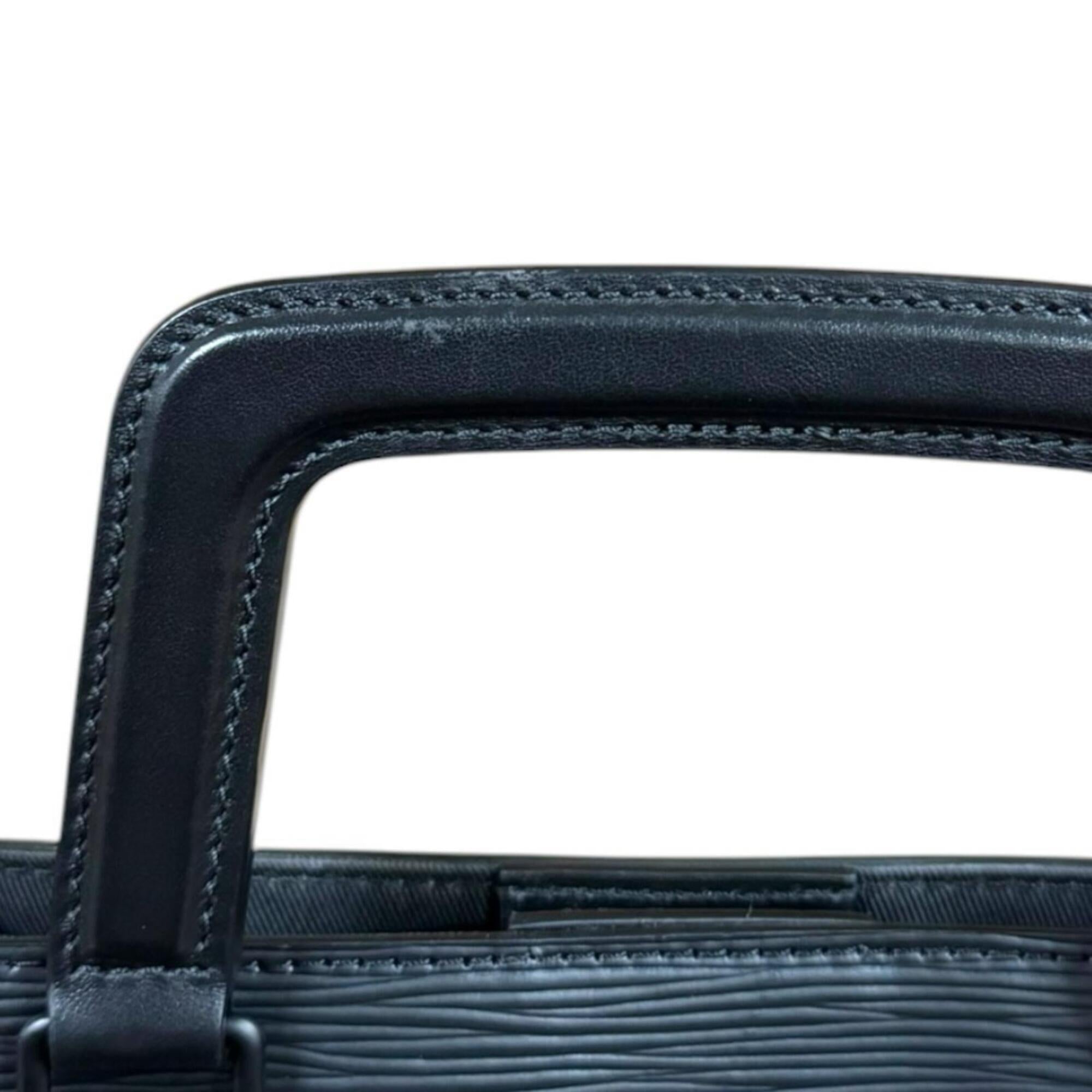 Louis Vuitton Black Epi Leather Shoulder Bag (Pre-Owned)