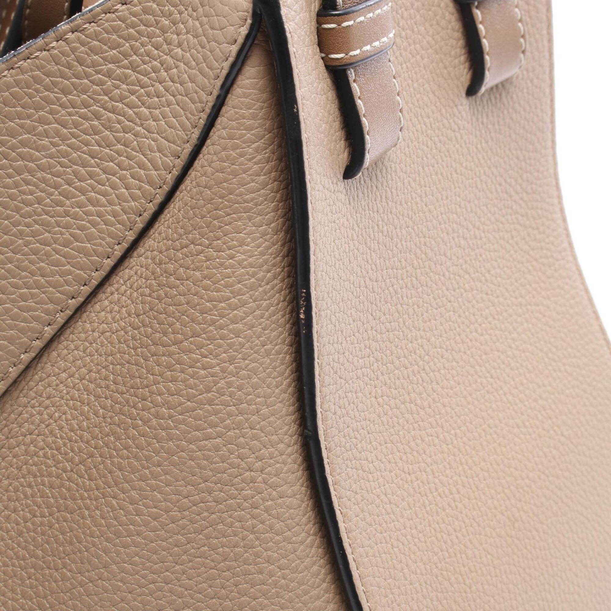 Loewe Beige Leather Handbag (Pre-Owned)