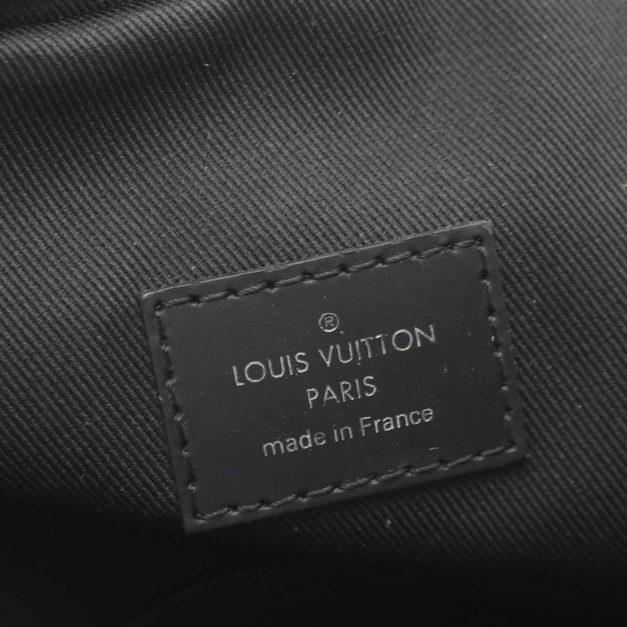 Louis Vuitton Black Damier Graphite Leather Fanny Pack Sling Bag (Pre-Owned)