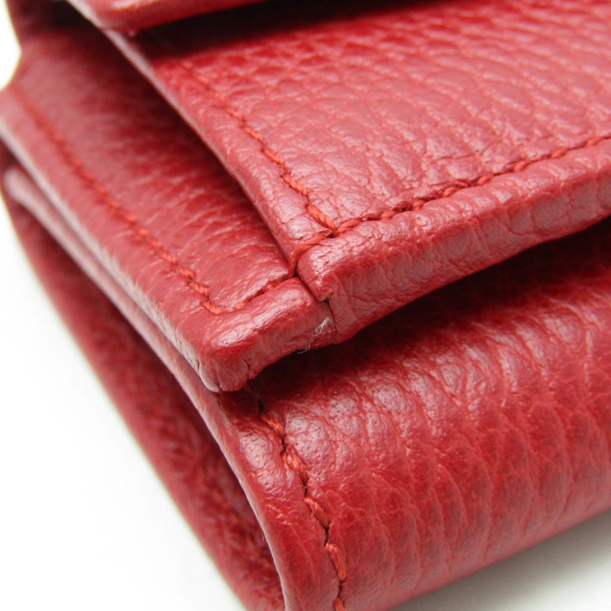 Gucci Red Color Leather Wallet (Tri-Fold) (Pre-Owned)