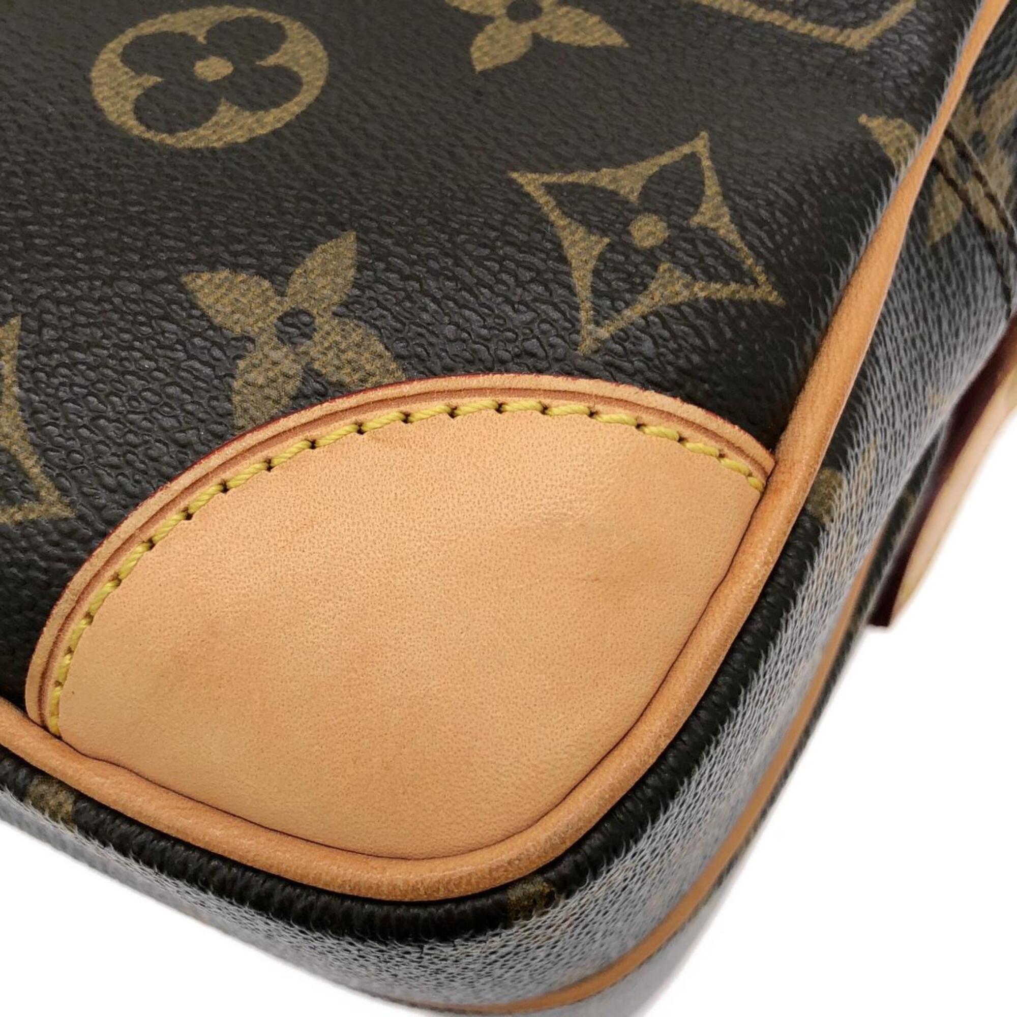 Louis Vuitton Brown Coated Canvas Shoulder Bag (Pre-Owned)