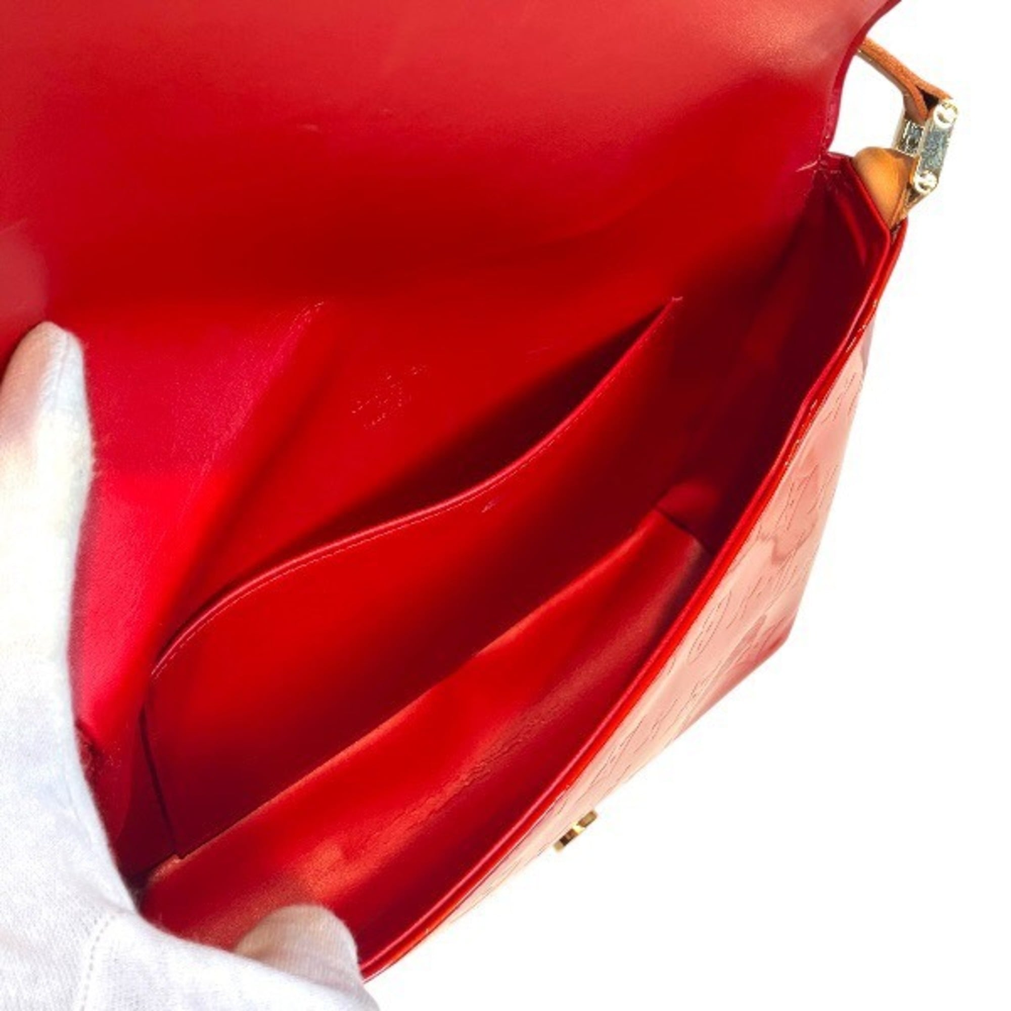 Louis Vuitton Rouge Vernis Handbag Shoulder Bag (Pre-Owned)