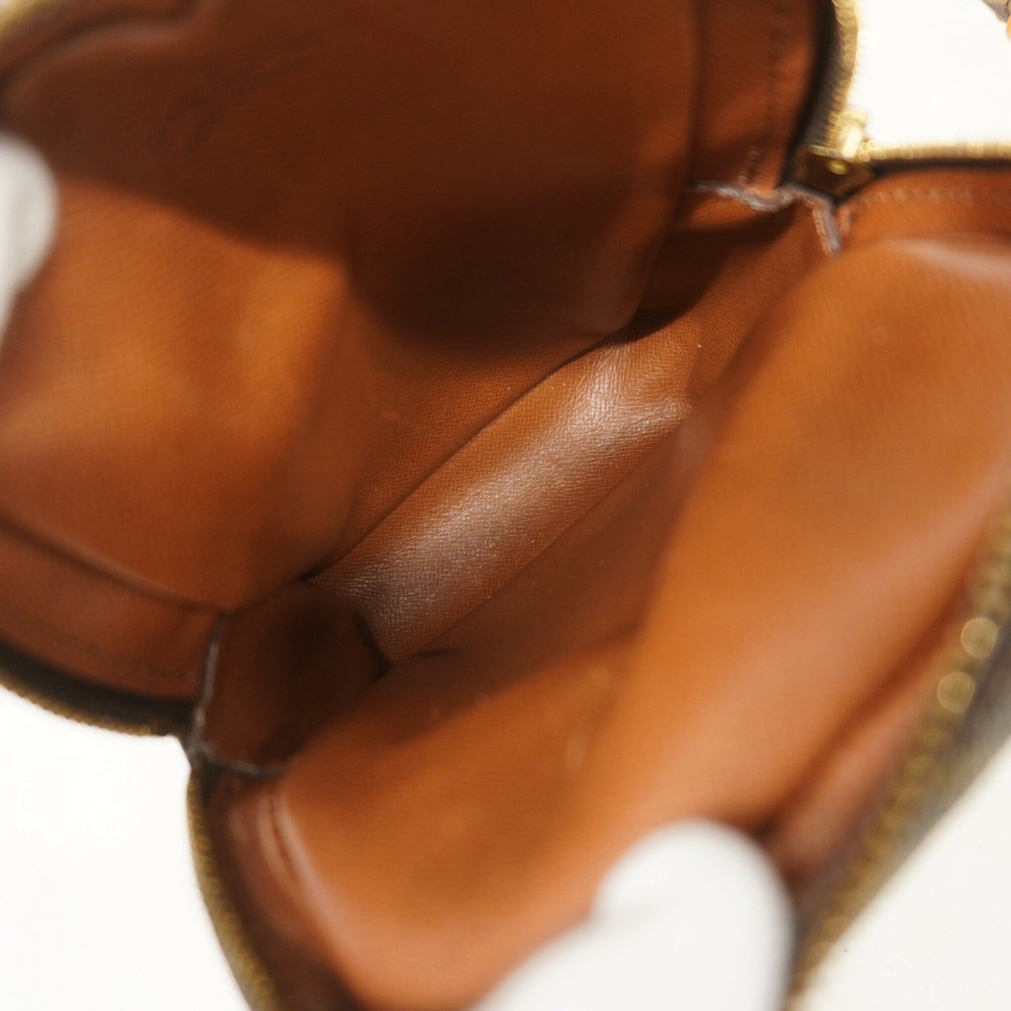 Louis Vuitton Brown Shoulder Bag (Pre-Owned)