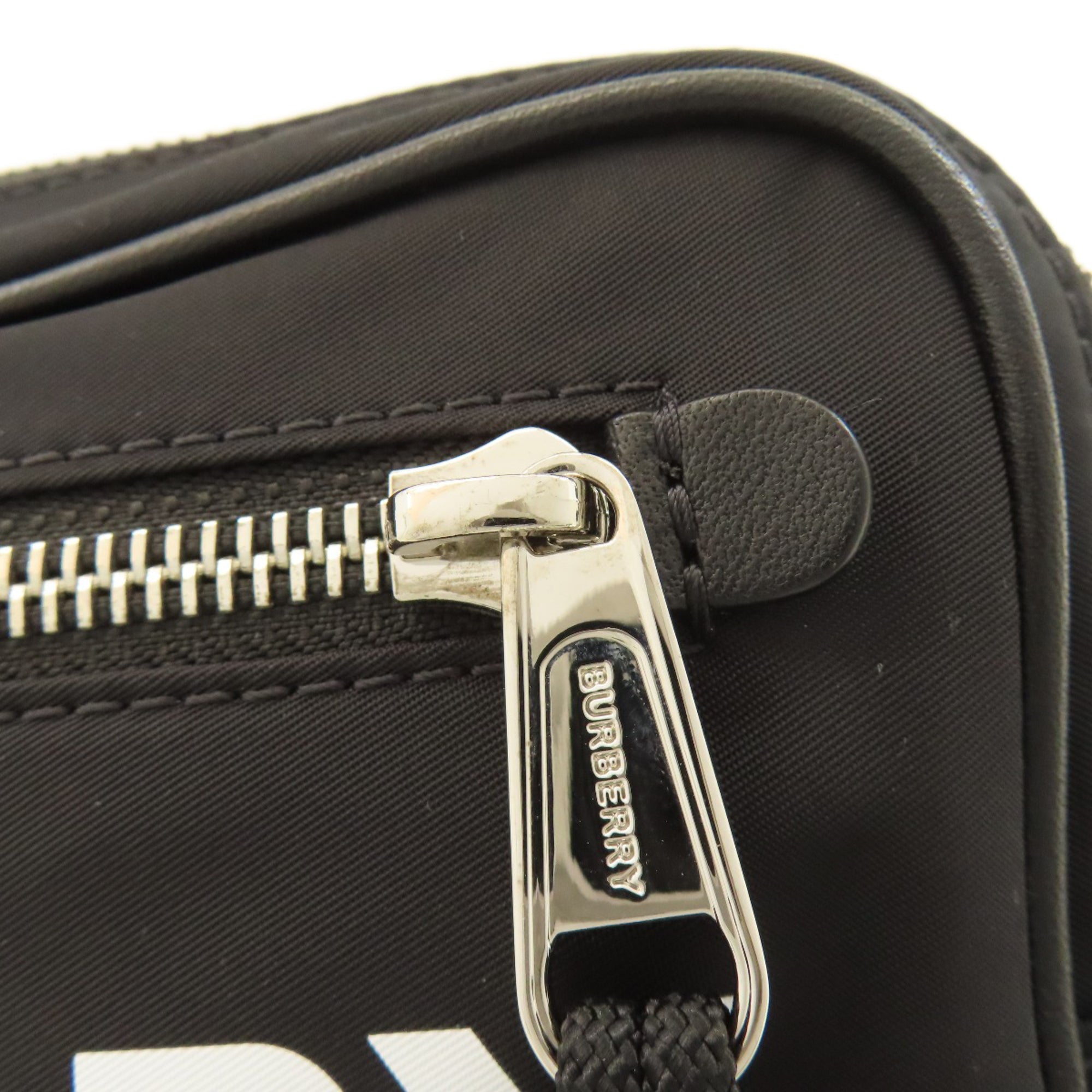 Burberry Black Nylon Fanny Pack (Pre-Owned)