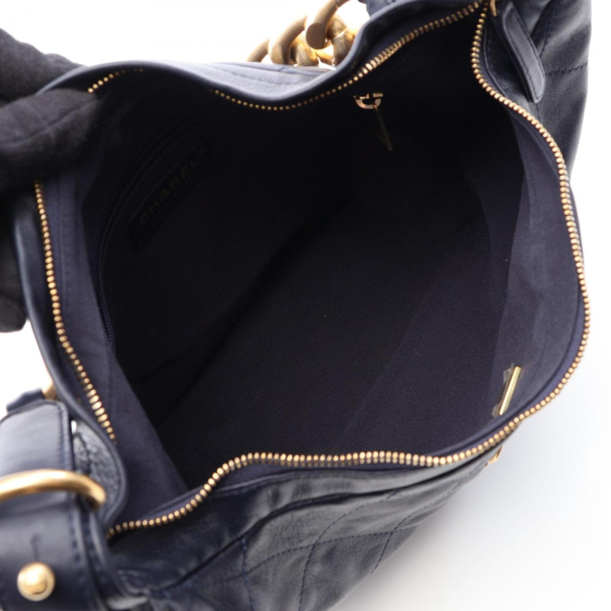 Chanel Navy Leather Handbag Shoulder Bag (Pre-Owned)