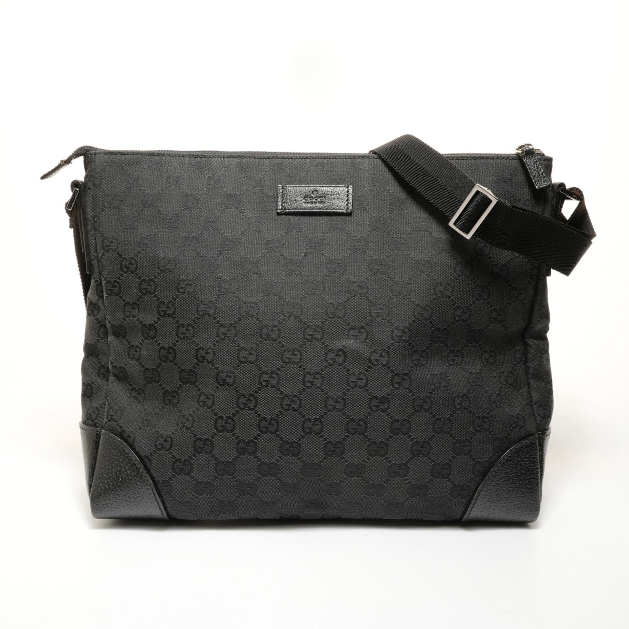 Gucci Gg Canvas Black Gg Canvas Shoulder Bag (Pre-Owned)