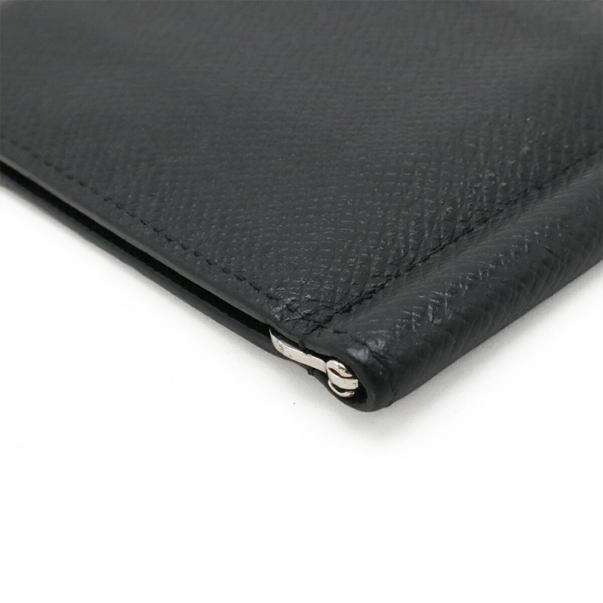 Louis Vuitton Taiga Black Noir Taiga Leather Money Clip (Pre-Owned)