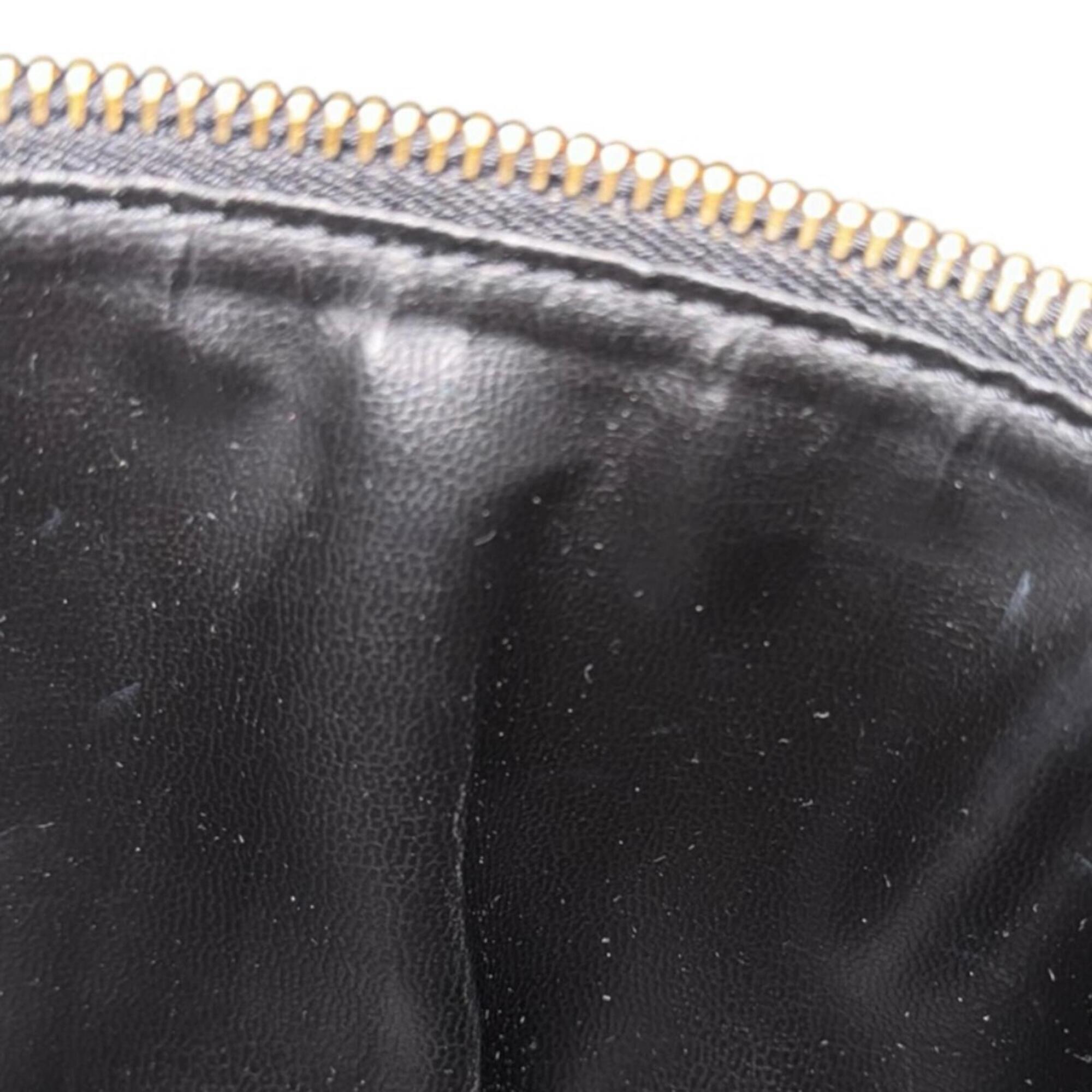Chanel Black Grained Calfskin Handbag (Pre-Owned)