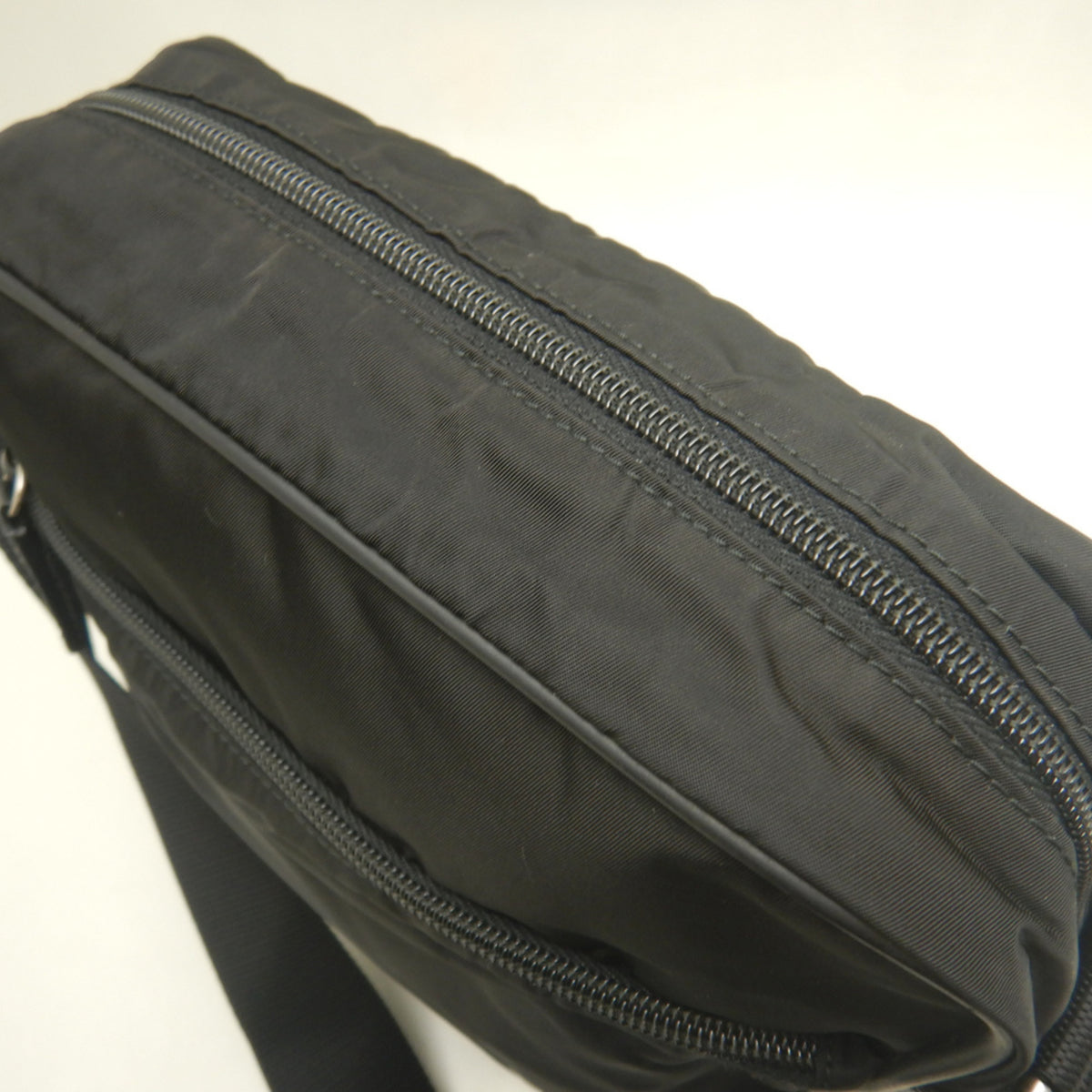 Prada Nero Nylon Shoulder Bag (Pre-Owned)