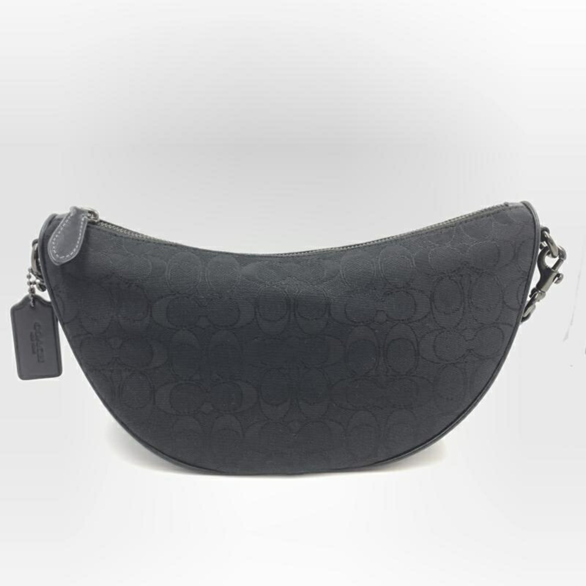 Coach Black Shoulder Bag (Pre-Owned)