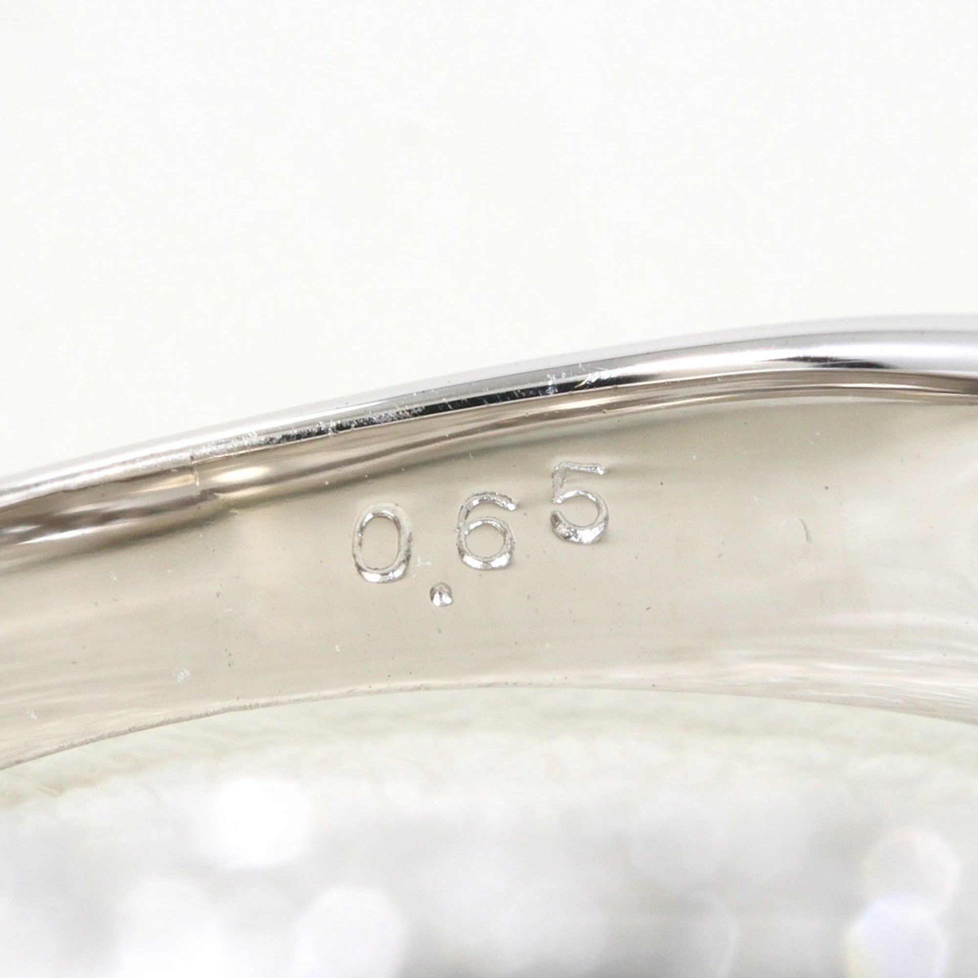 Unbranded White Gold White Gold (18K) Band Ring (Pre-Owned)