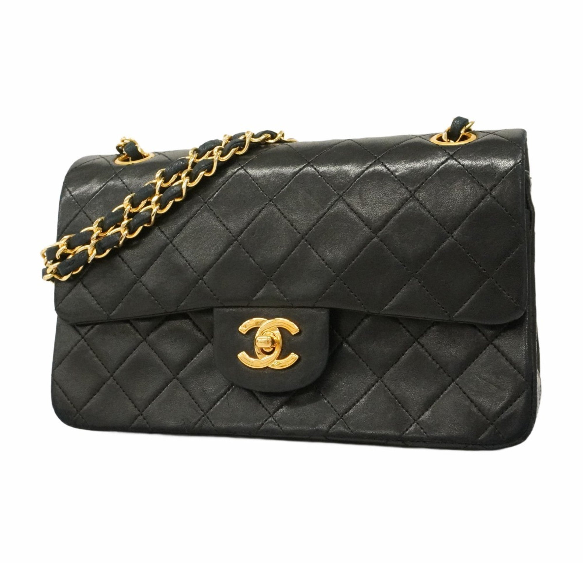 Chanel Black Leather Shoulder Bag (Pre-Owned)