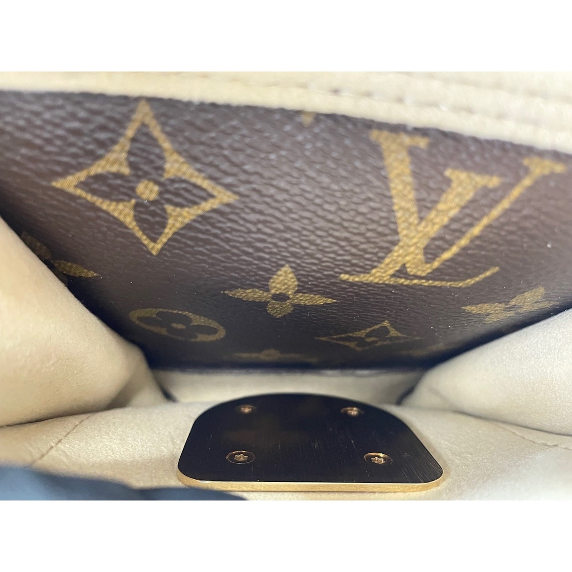 Louis Vuitton Monogram Brown Monogram Shoulder Bag (Pre-Owned)