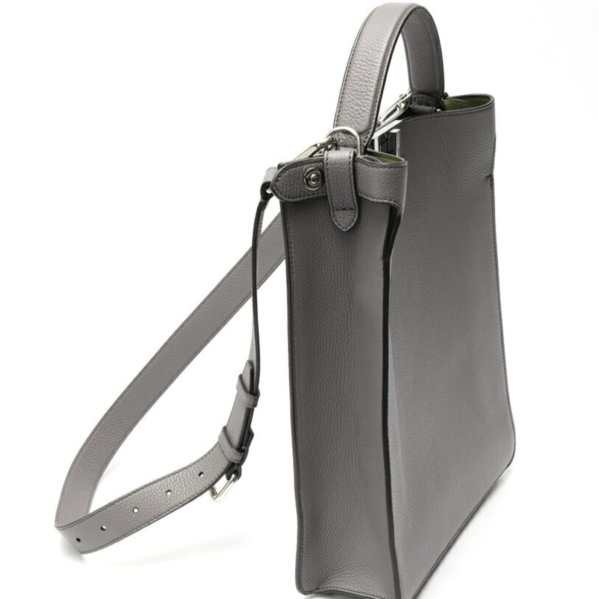 Fendi Peekaboo Gray Shoulder Bag (Pre-Owned)