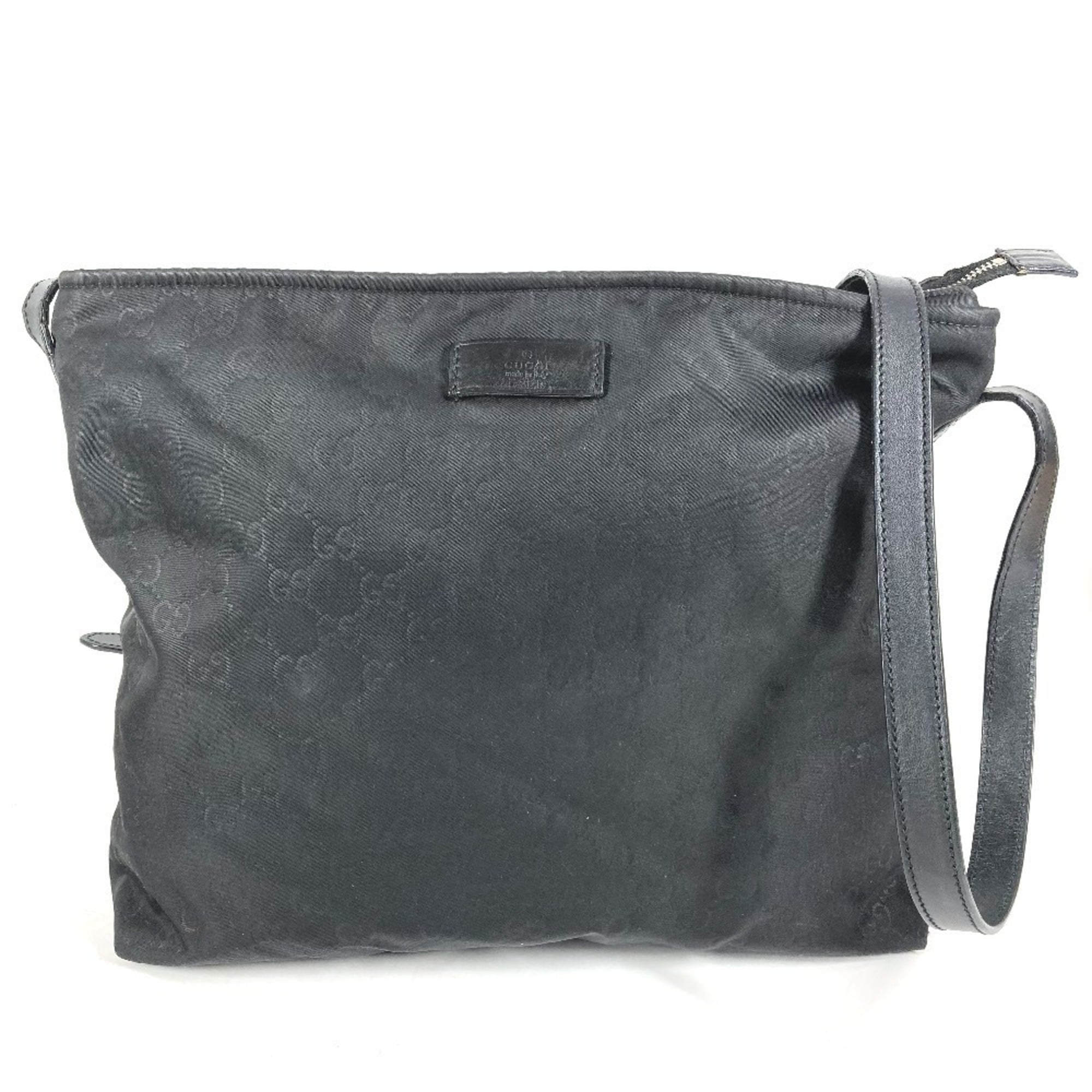 Gucci Black Leather Nylon Shoulder Bag (Pre-Owned)